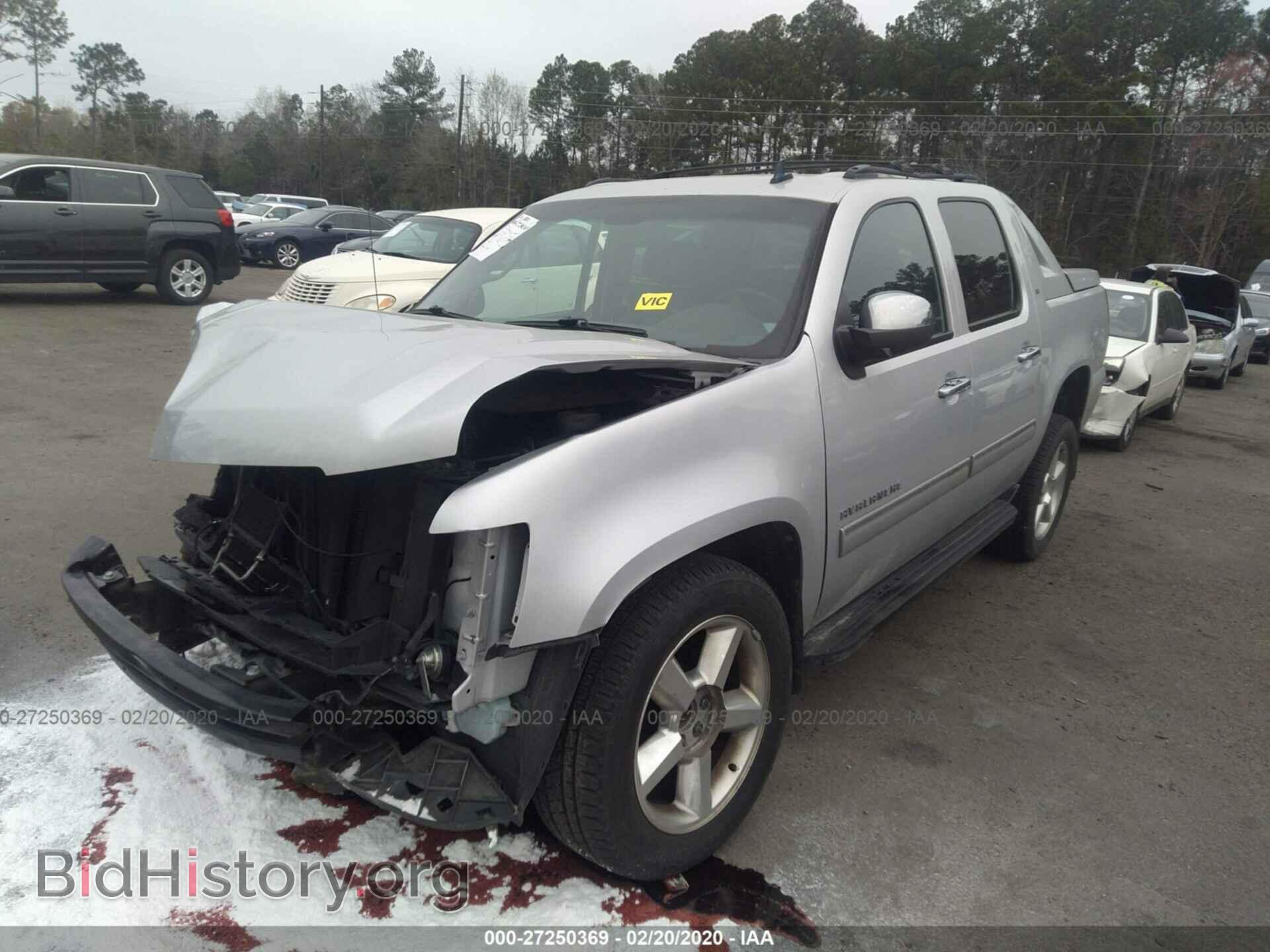 2012 CHEVROLET AVALANCHE - VIN: 3GNMCFE02CG245622 - Фото 2