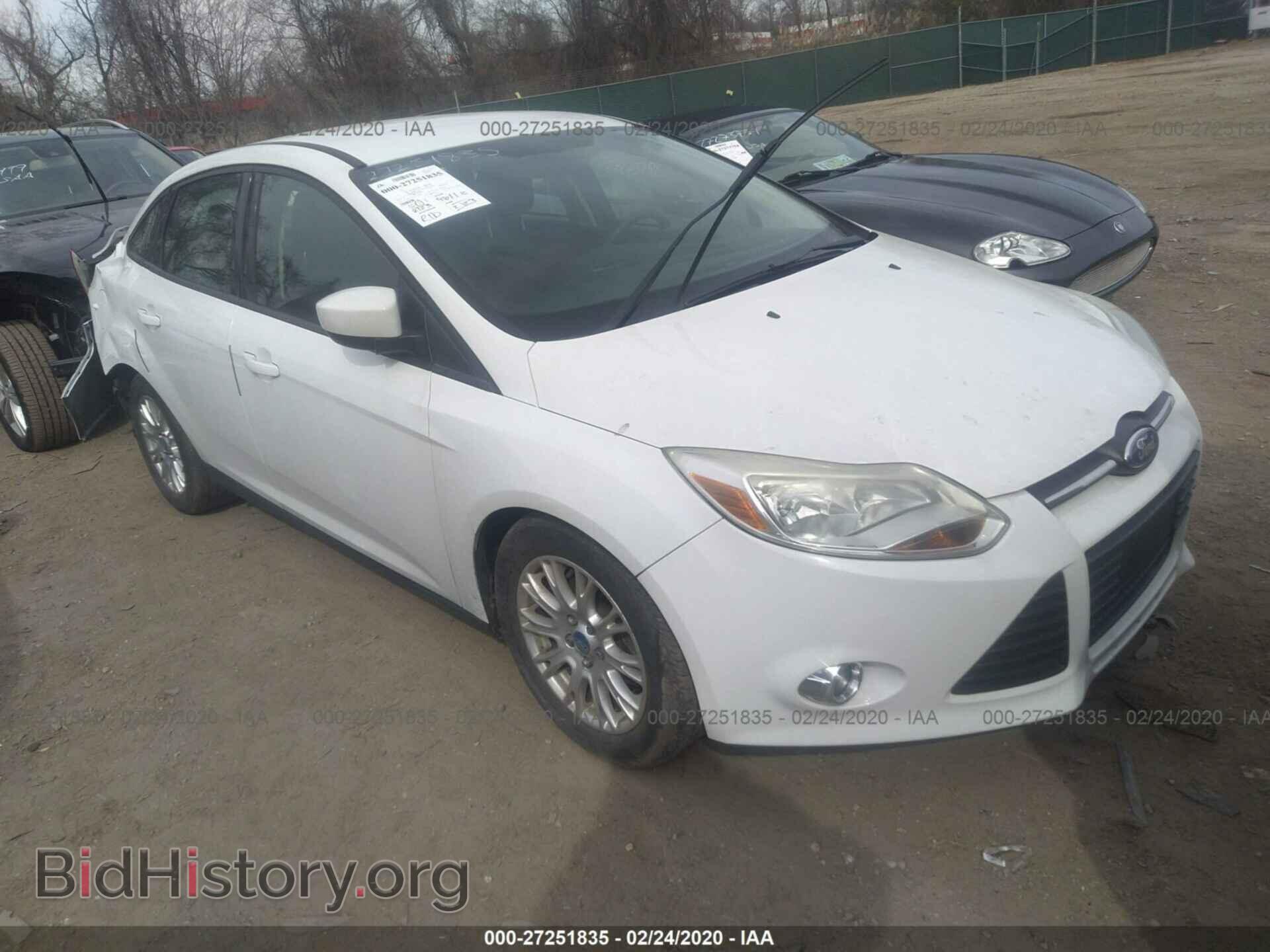 Photo 1FAHP3F26CL136375 - FORD FOCUS 2012
