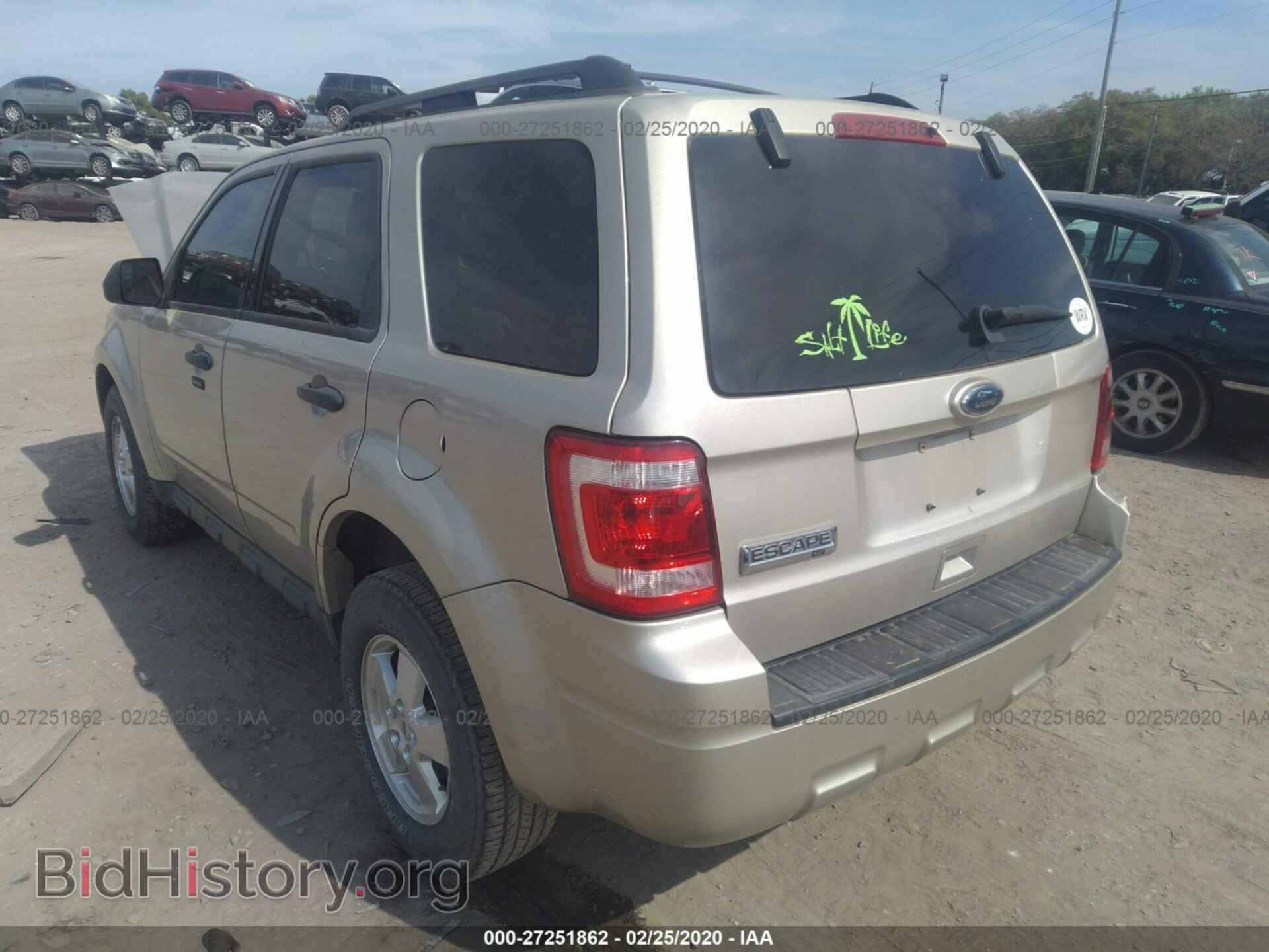 2011 FORD ESCAPE - VIN: 1FMCU0D76BKA17185 - Photo 3