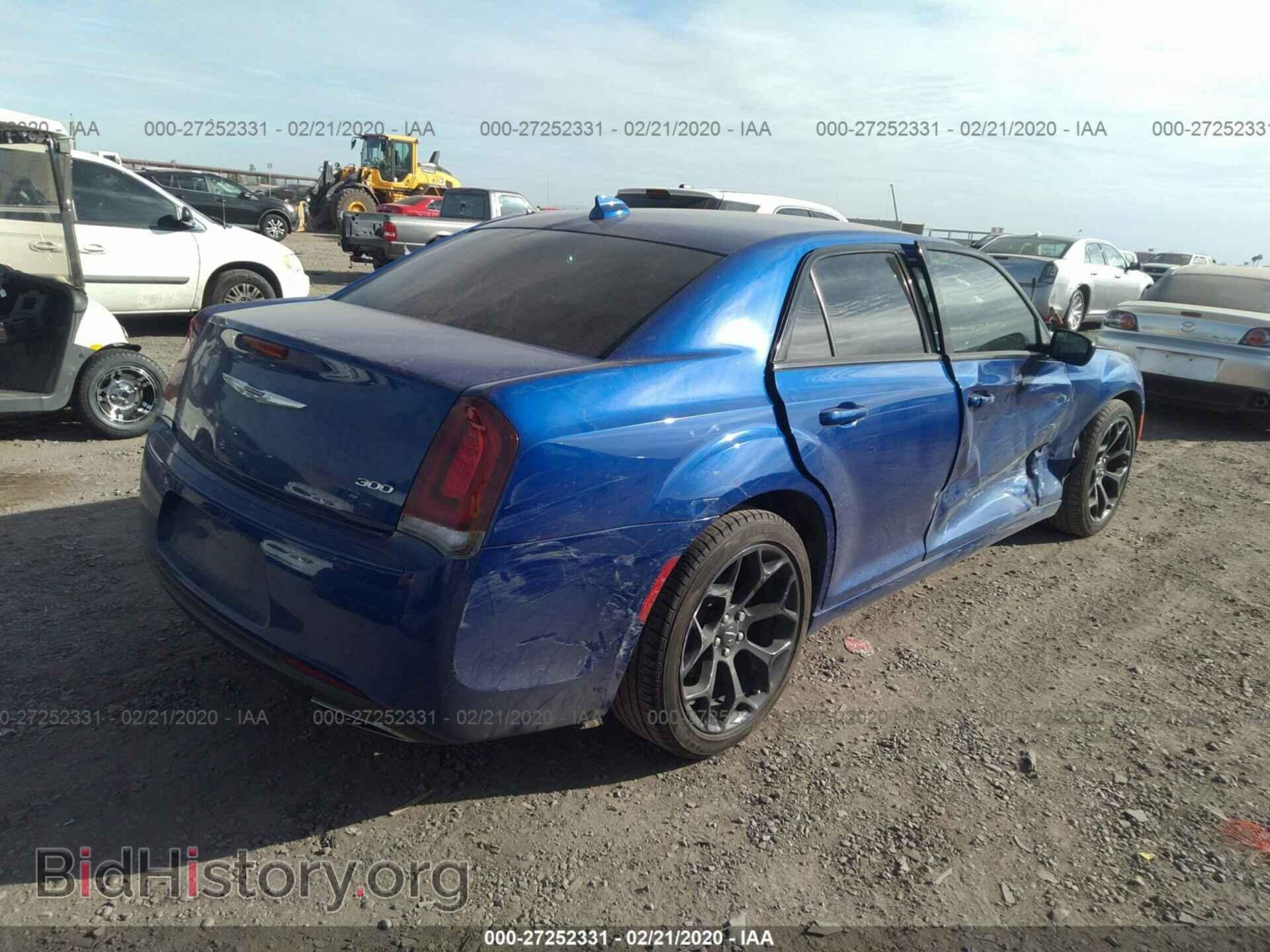 2019 CHRYSLER 300 - VIN: 2C3CCAAG8KH590084 - Фото 4