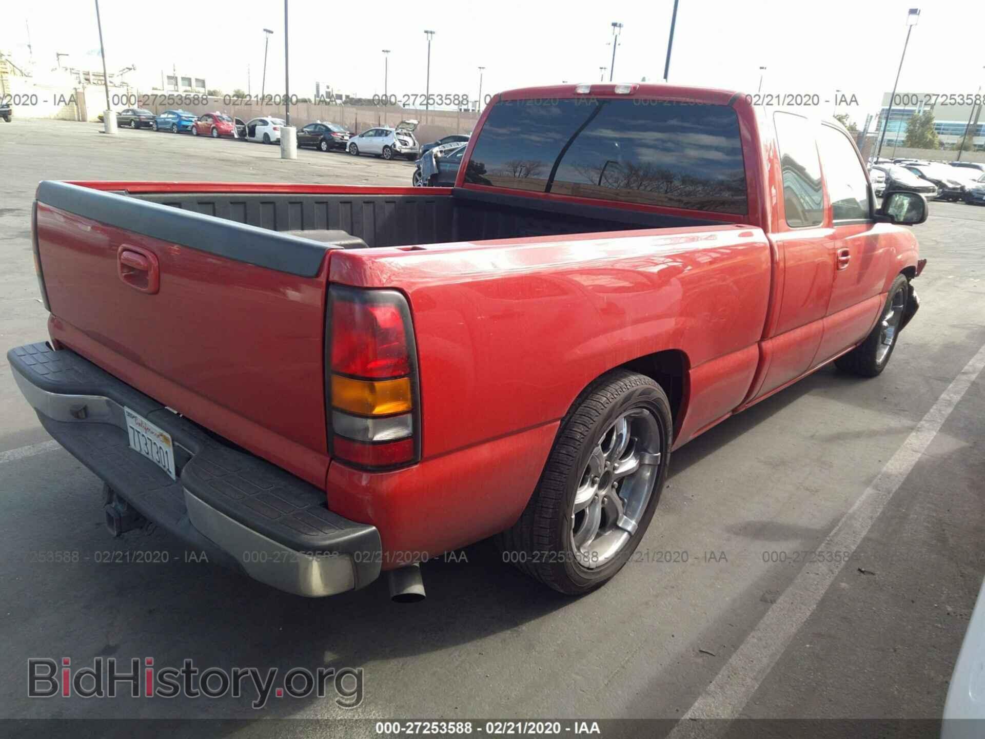 2004 GMC NEW SIERRA - VIN: 2GTEC19TX41218229 - Фото 4