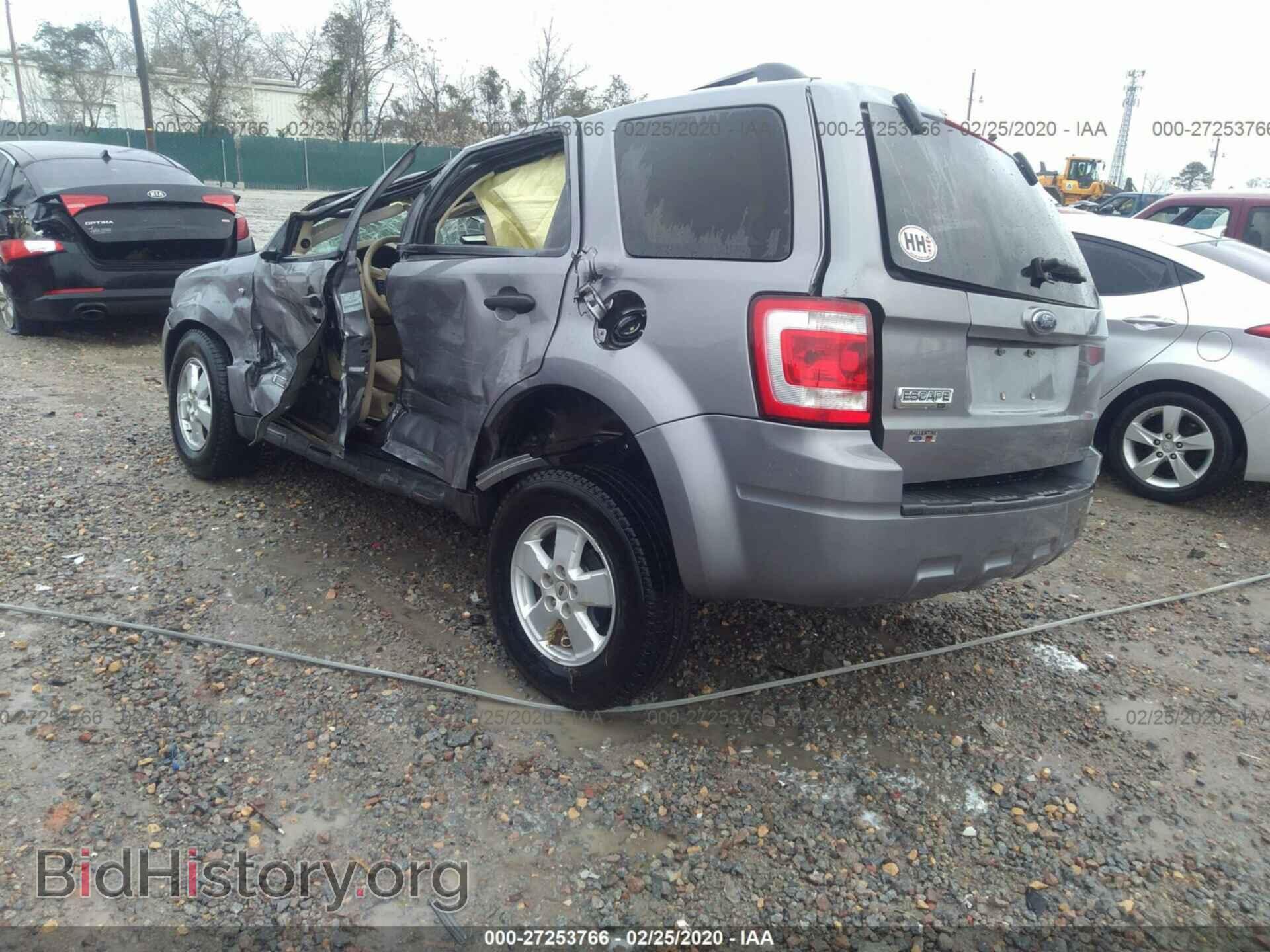 2008 FORD ESCAPE - VIN: 1FMCU03188KB83987 - Фото 3