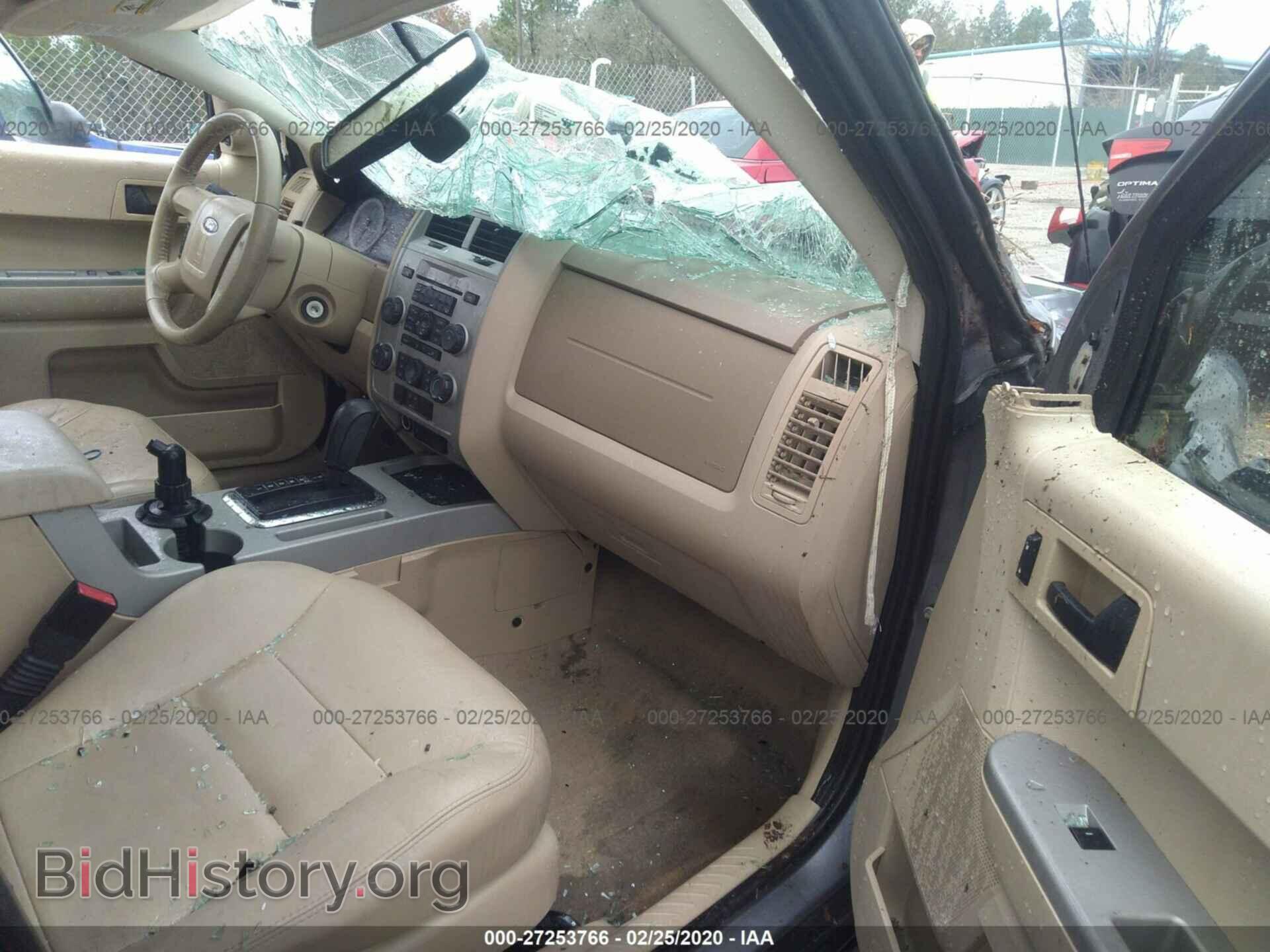 2008 FORD ESCAPE - VIN: 1FMCU03188KB83987 - Фото 5