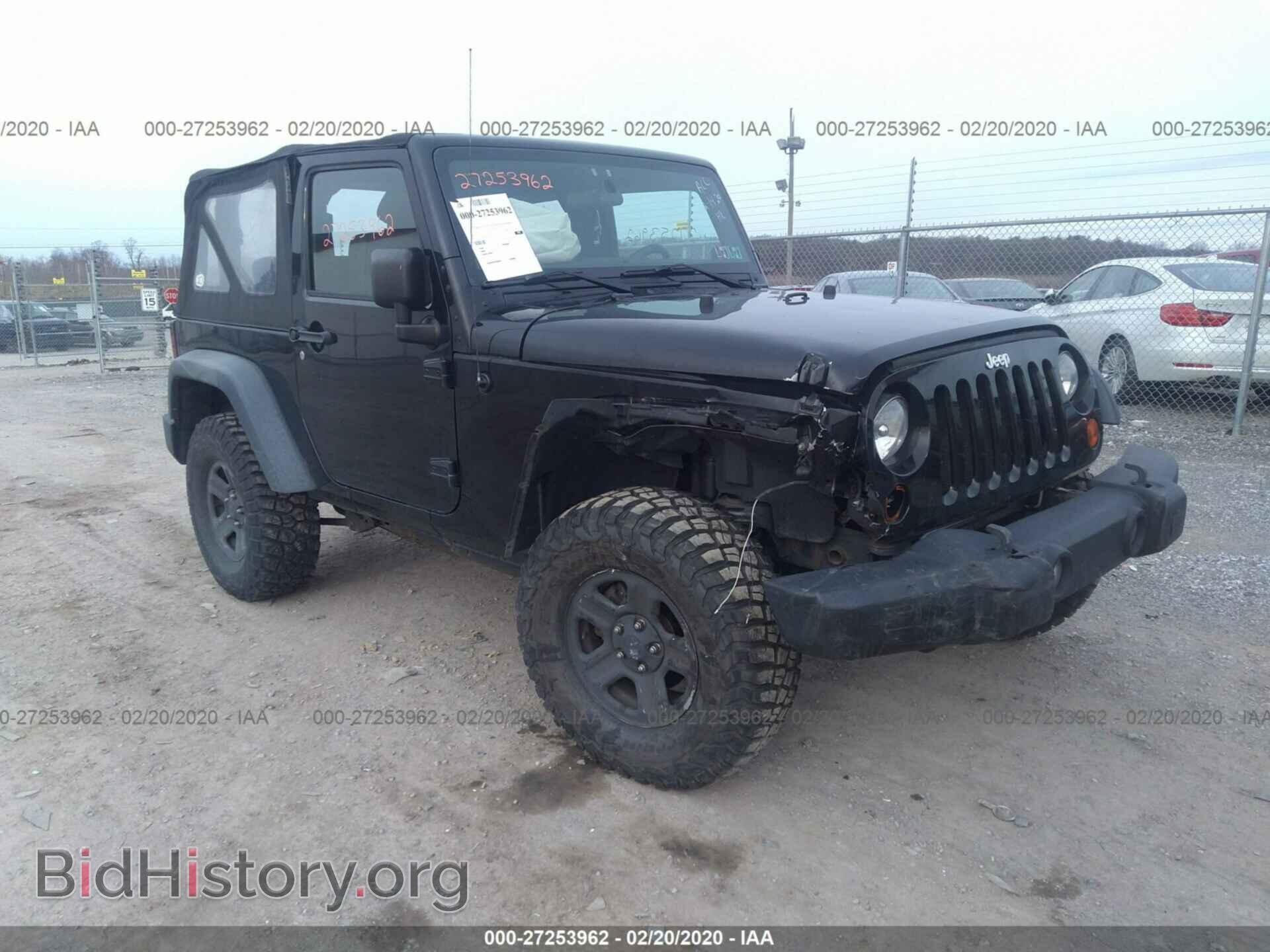 Фотография 1J4AA2D1XBL501702 - JEEP WRANGLER 2011
