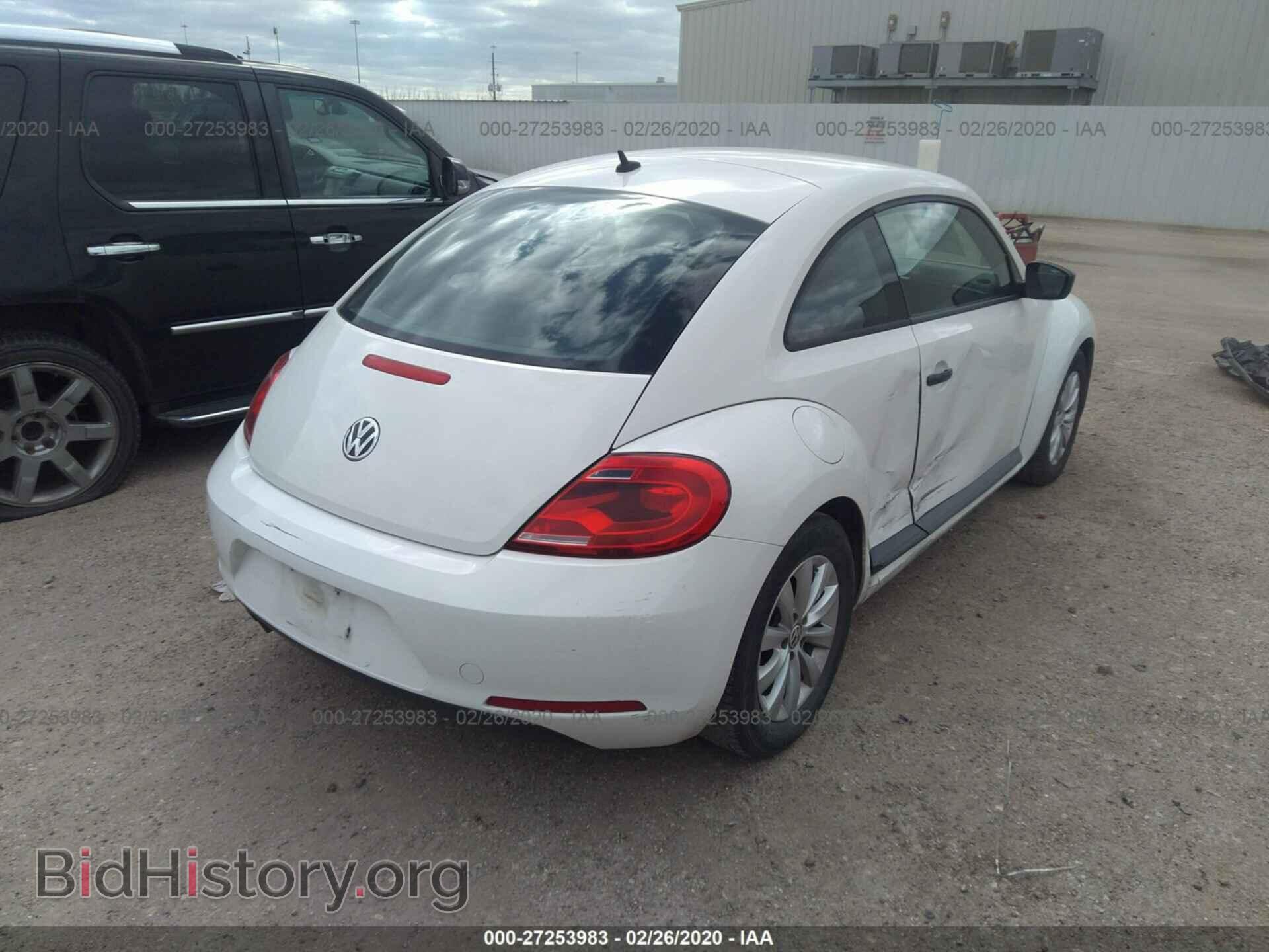 2014 VOLKSWAGEN BEETLE - VIN: 3VWFP7AT5EM625051 - Фото 4
