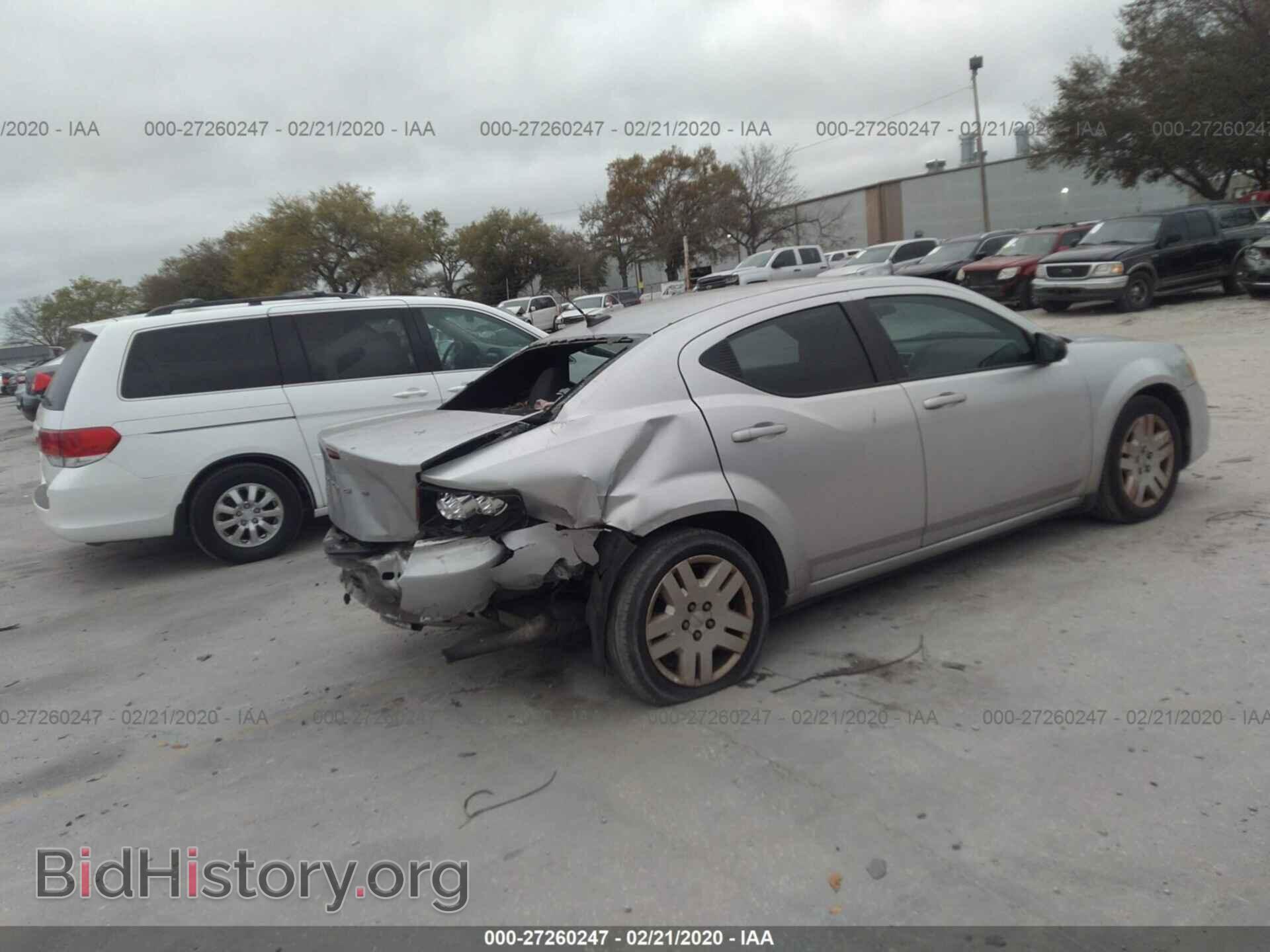 2011 DODGE AVENGER - VIN: 1B3BD4FB4BN620760 - Photo 4