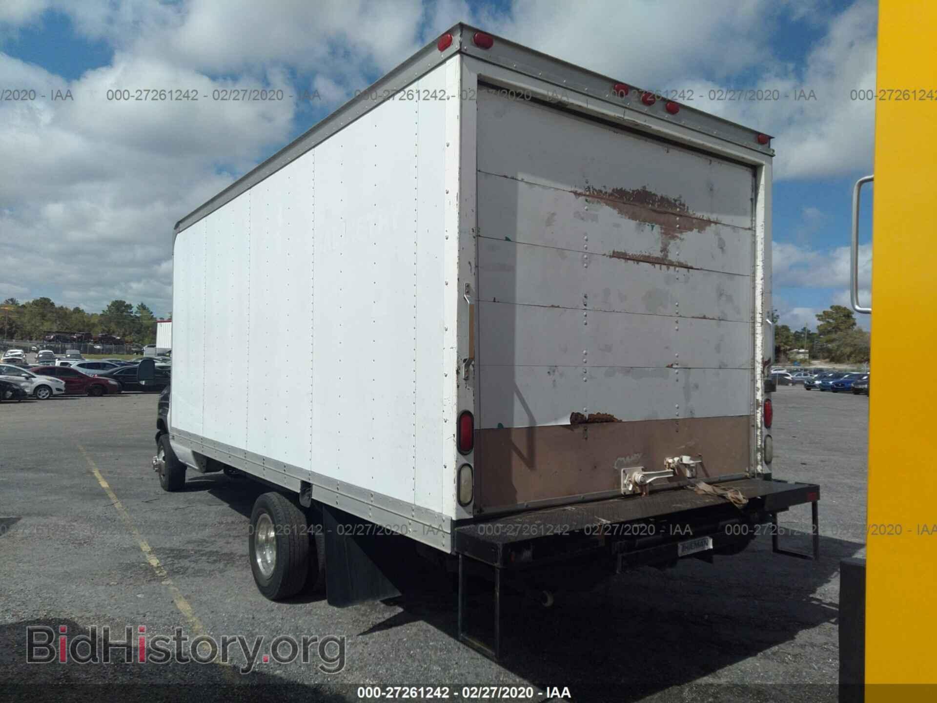 2006 FORD ECONOLINE - VIN: 1FDXE45P76DA78589 - Фото 3