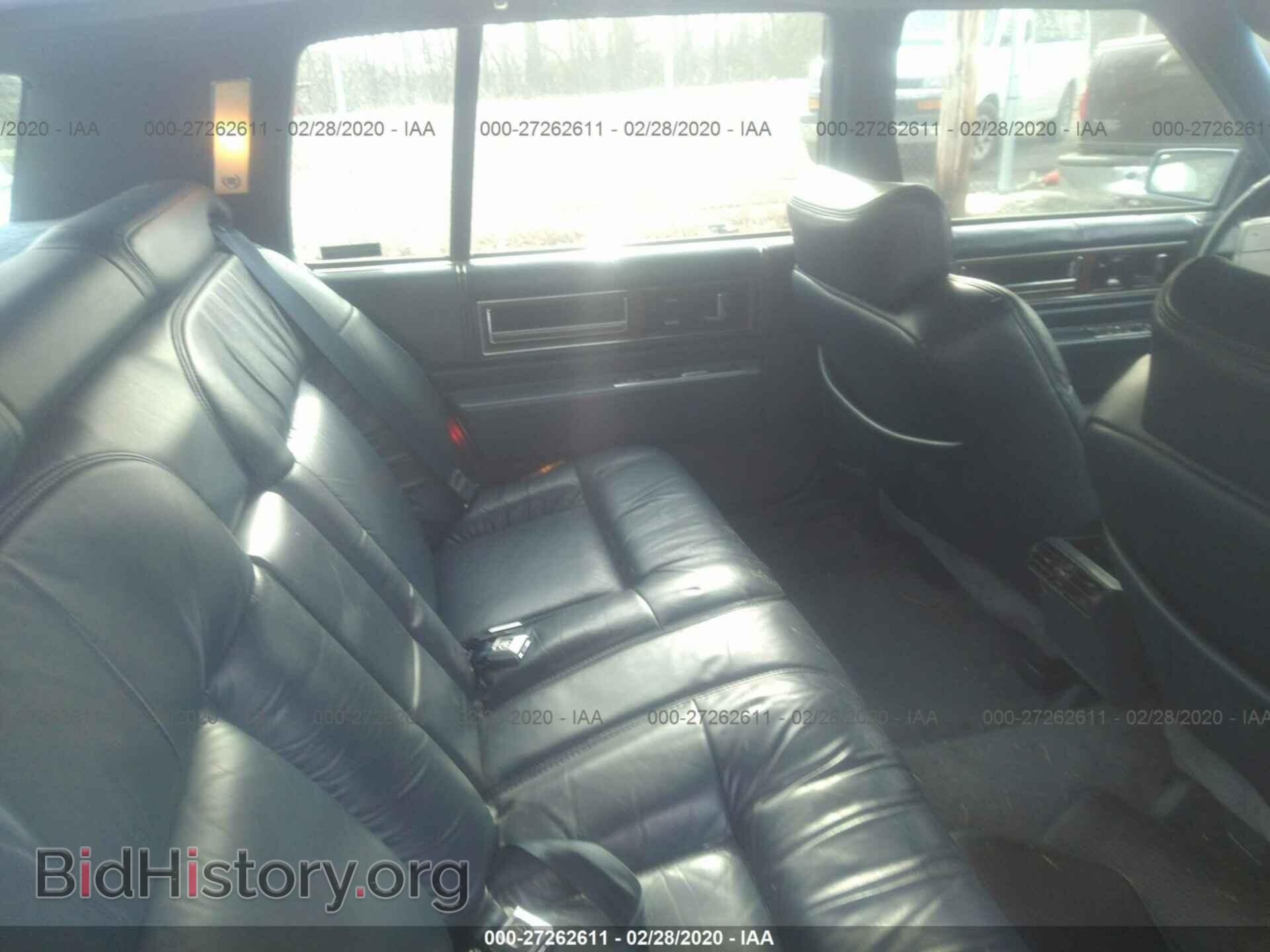 1993 CADILLAC DEVILLE - VIN: 1G6CD53B8P4277352 - Photo 8