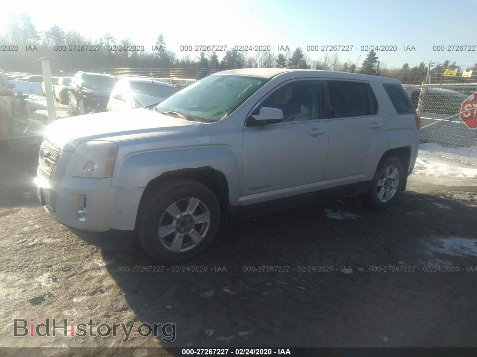 2010 GMC TERRAIN - VIN: 2CTFLCEW8A6304478 - Photo 2