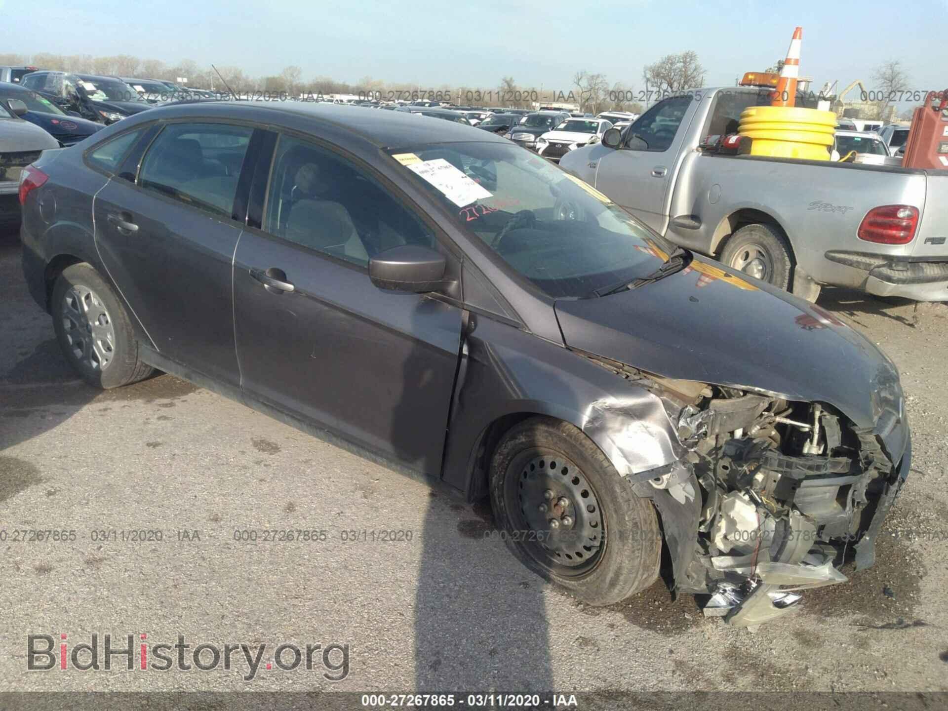 Photo 1FAHP3F21CL184639 - FORD FOCUS 2012