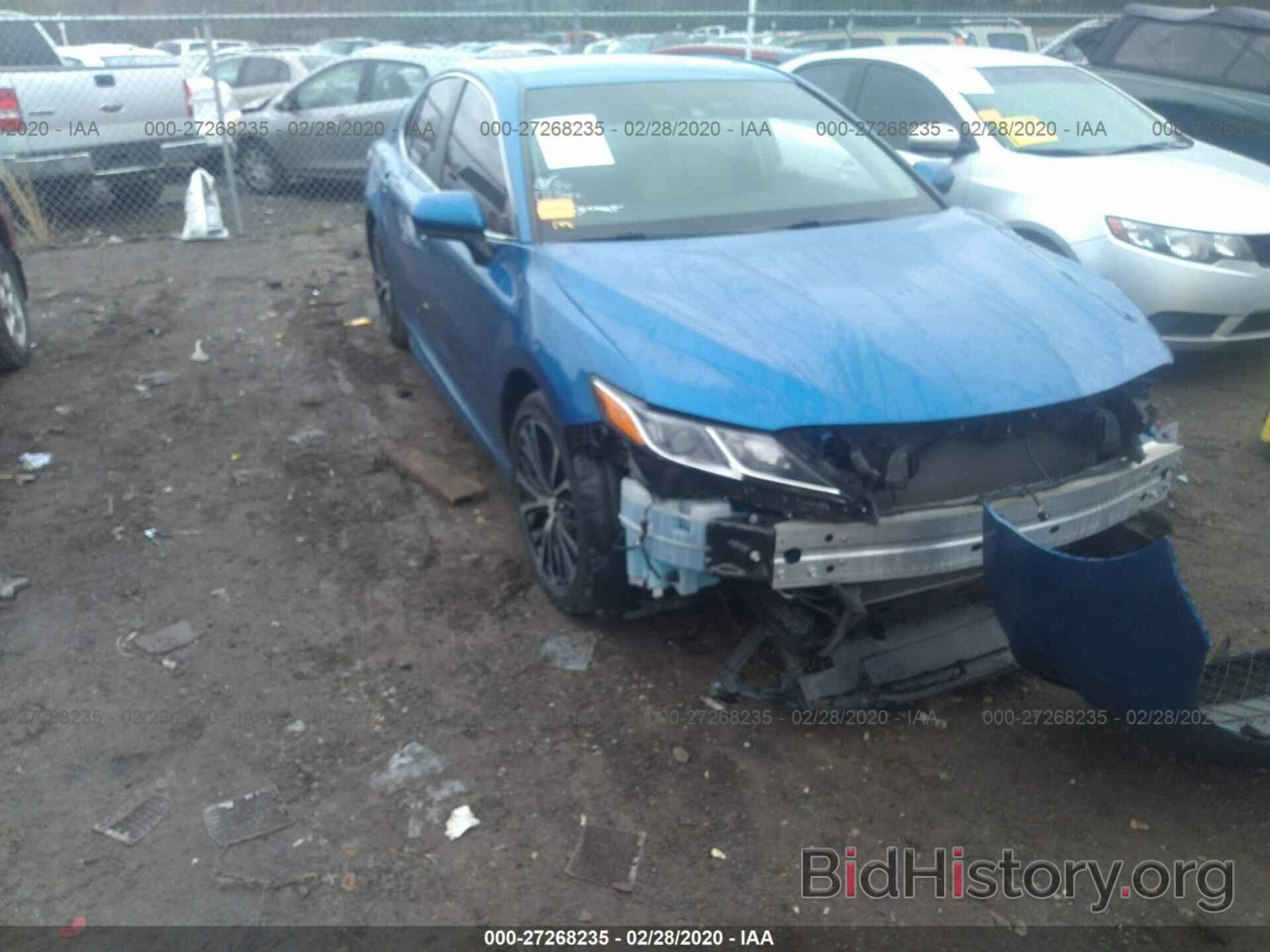 Photo 4T1B11HK4JU029072 - TOYOTA CAMRY 2018