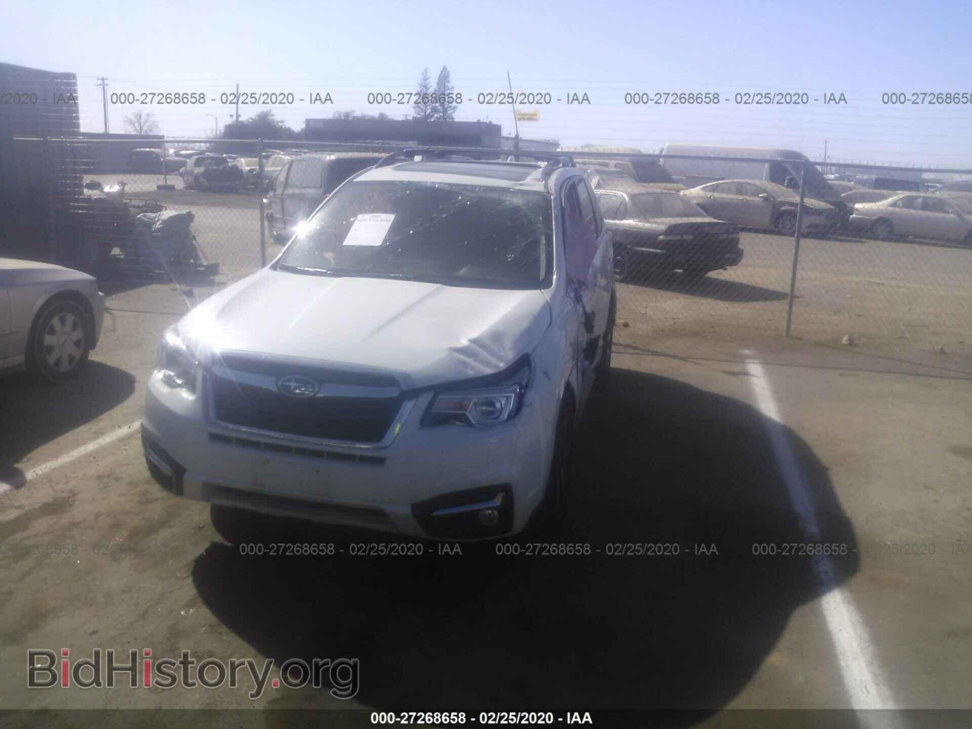 2017 SUBARU FORESTER - VIN: JF2SJARC8HH810581 - Фото 2