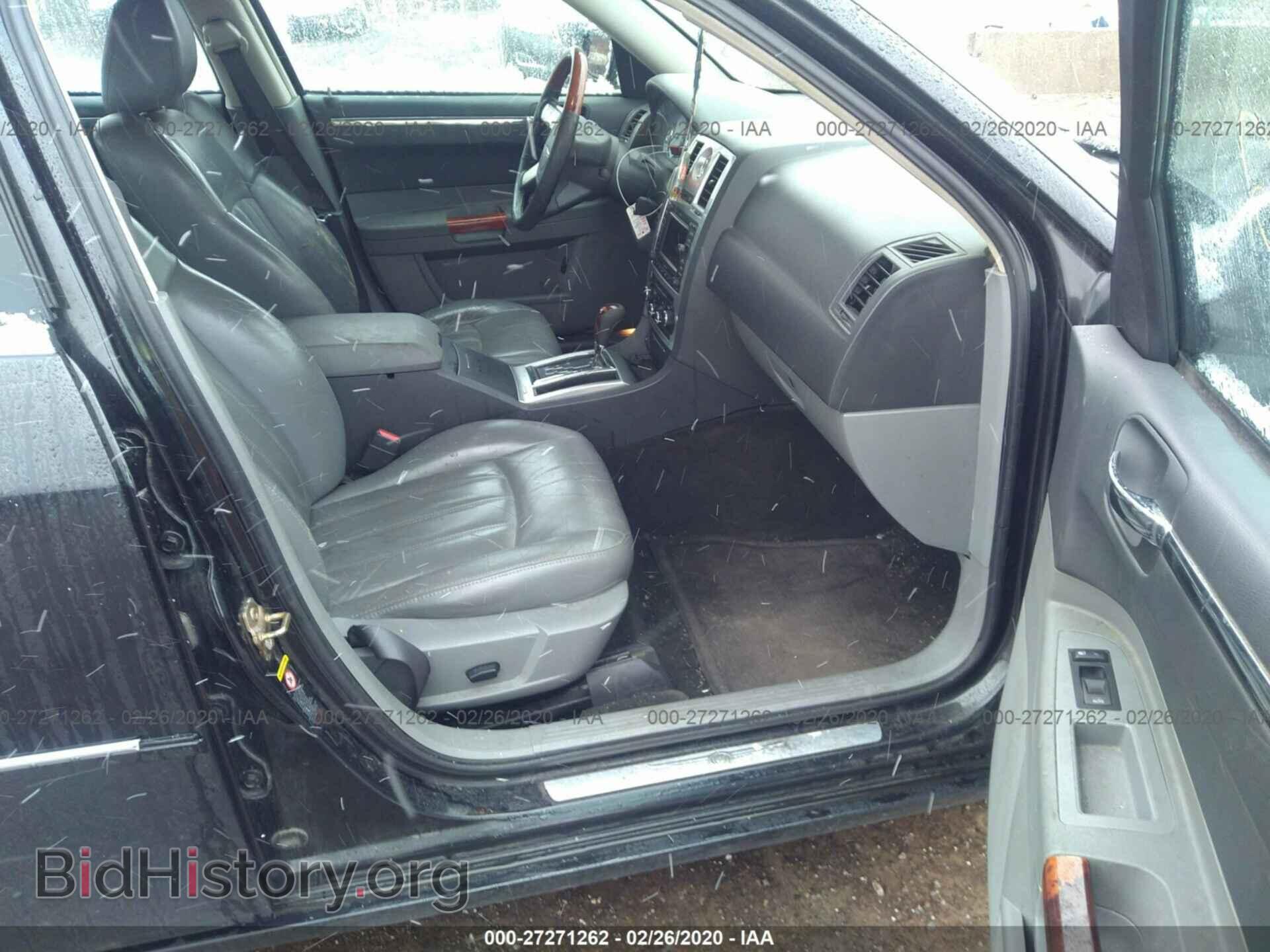 2005 CHRYSLER 300C - VIN: 2C3AA63H35H122445 - Photo 5