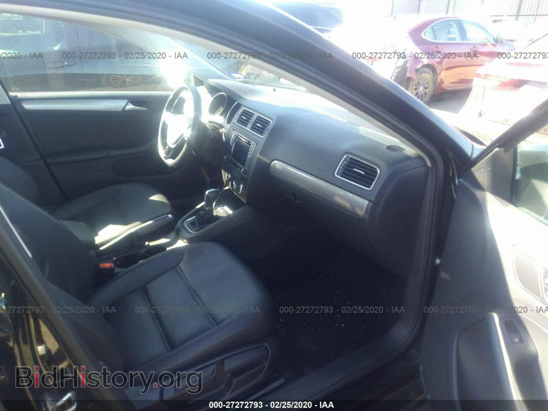 2017 VOLKSWAGEN JETTA - VIN: 3VWDB7AJ6HM376607 - Photo 5