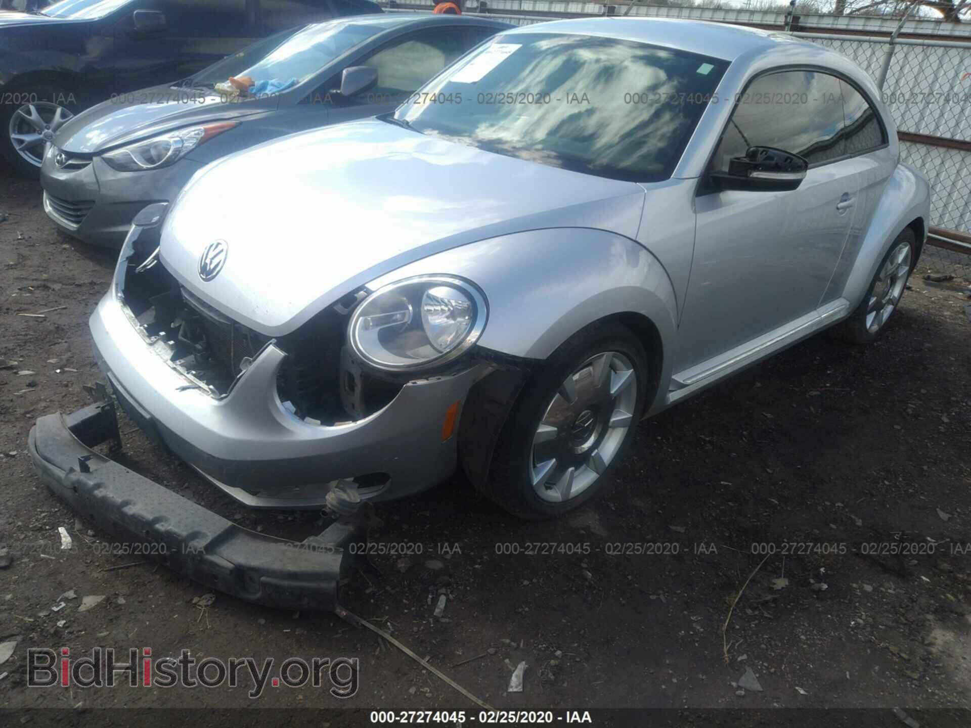 2012 VOLKSWAGEN BEETLE - VIN: 3VWJP7AT8CM605612 - Фото 2