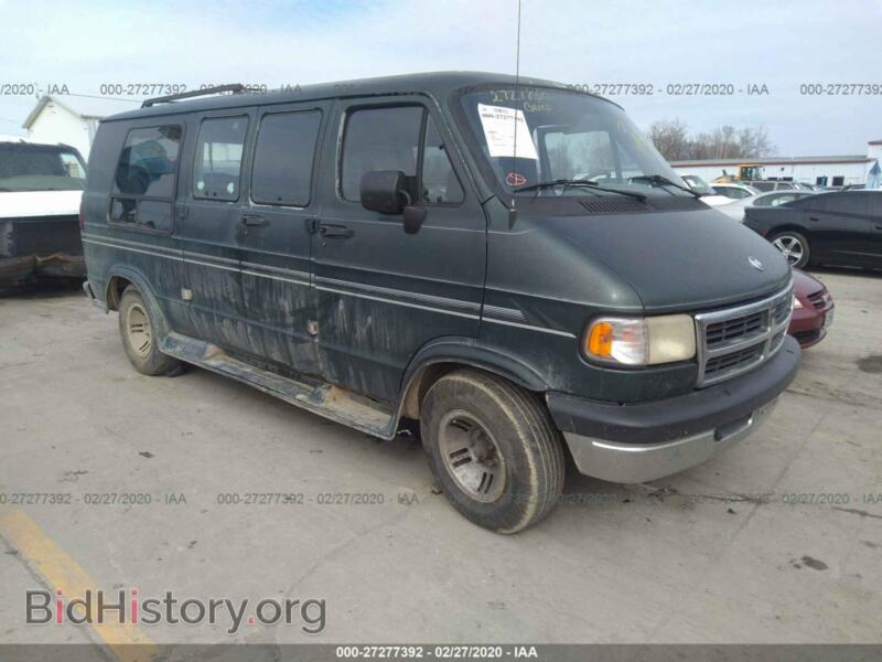 1996 Dodge RAM VAN B2500 (VIN 2B6HB21Y7TK138235) — photo 1 of 11, IAAI, damage: left side