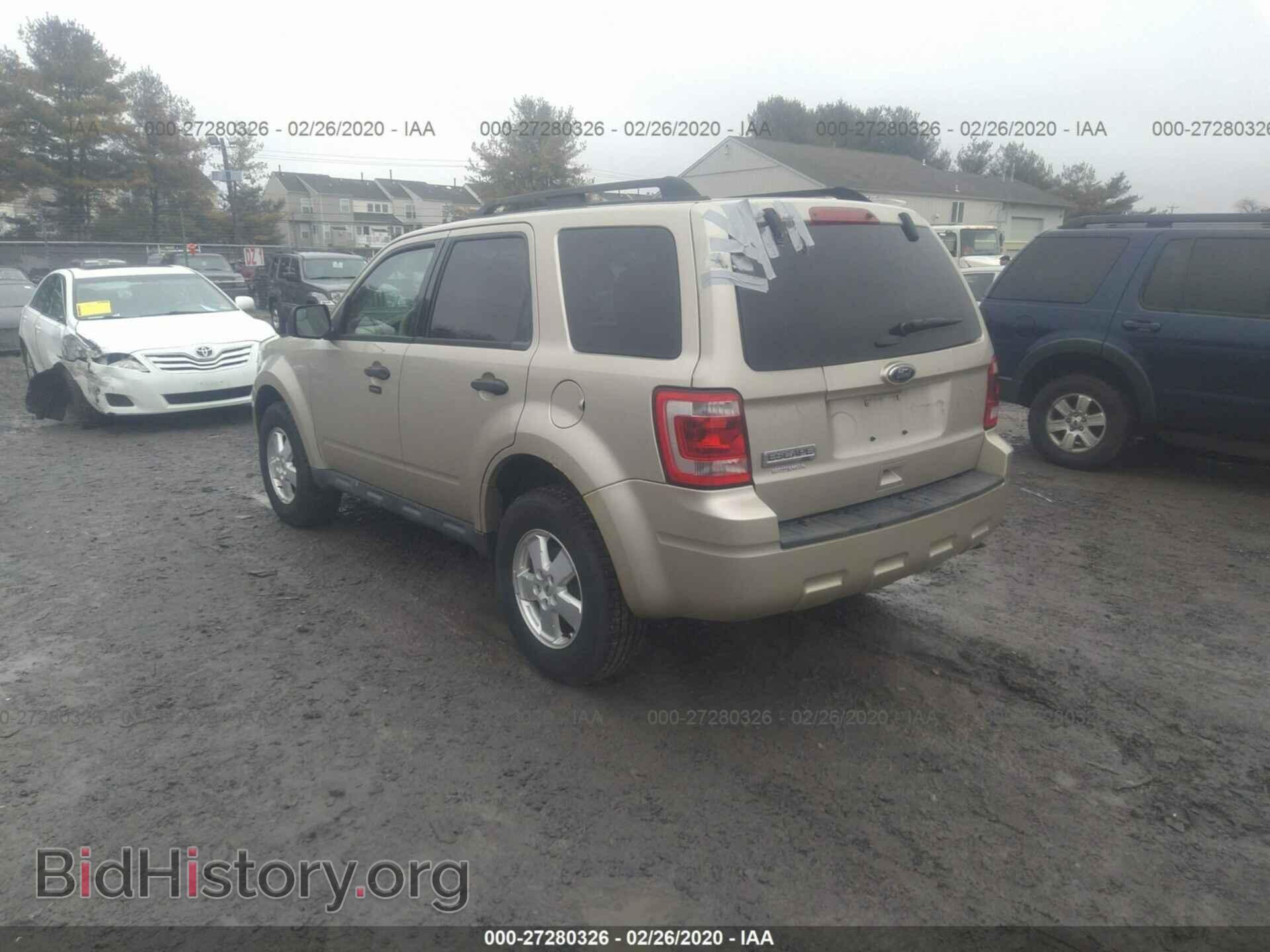 2012 FORD ESCAPE - VIN: 1FMCU0D75CKA70834 - Фото 3