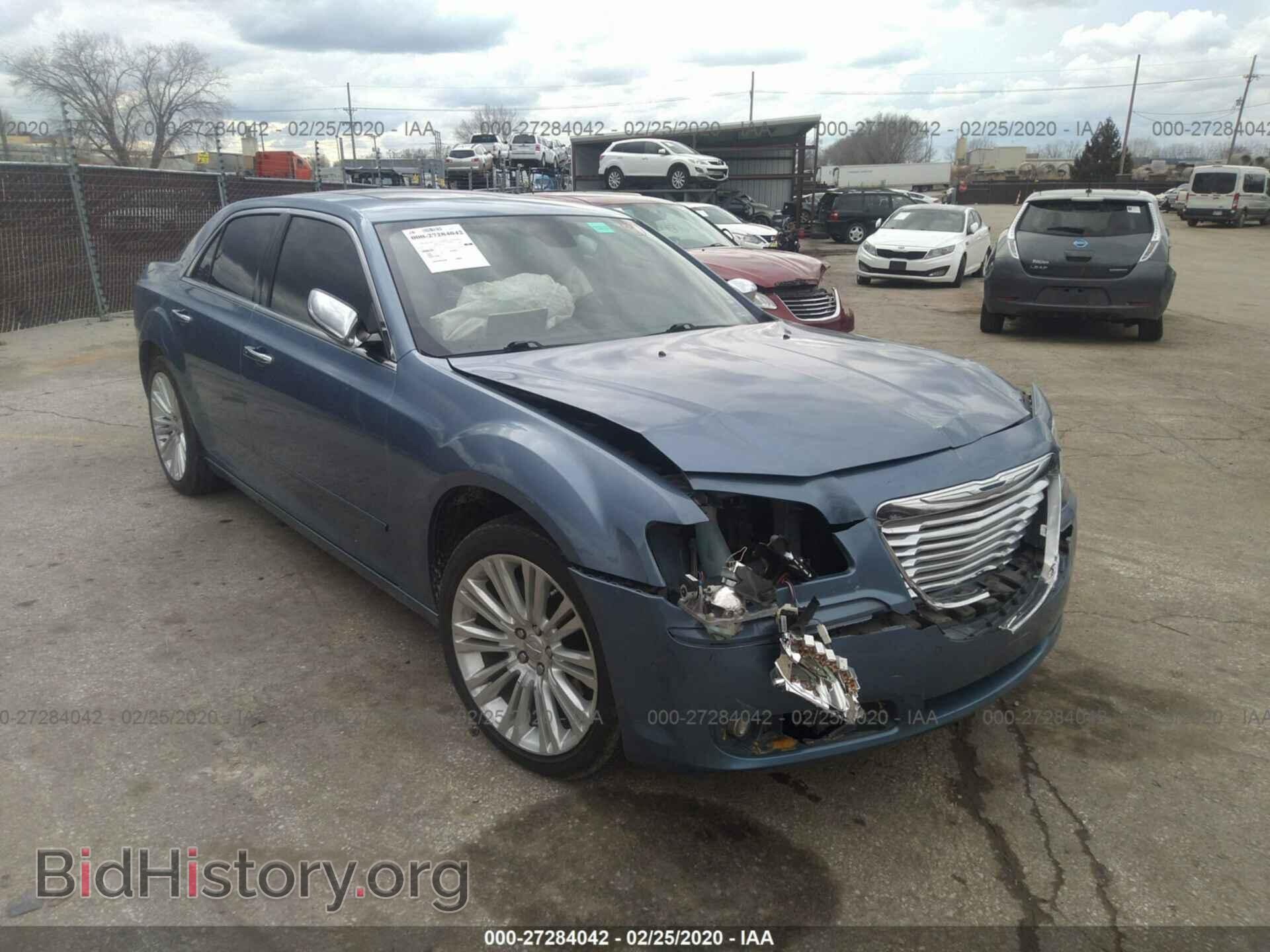 Photo 2C3CA6CT5BH547562 - CHRYSLER 300C 2011