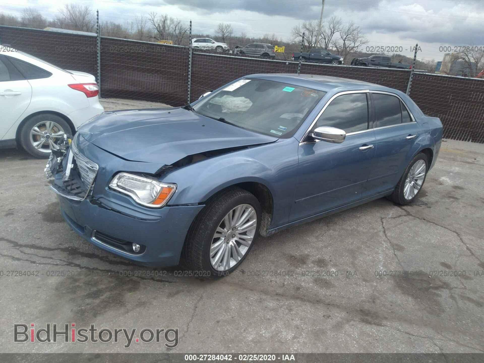 2011 CHRYSLER 300C - VIN: 2C3CA6CT5BH547562 - Фото 2