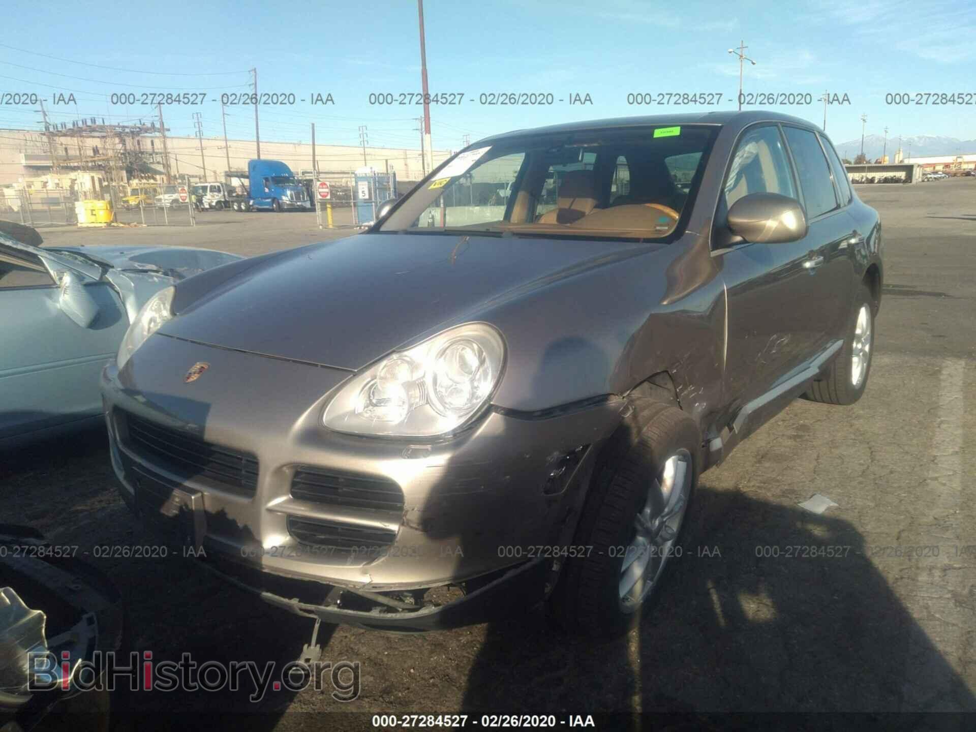 2004 PORSCHE CAYENNE - VIN: WP1AB29P74LA69538 - Фото 2