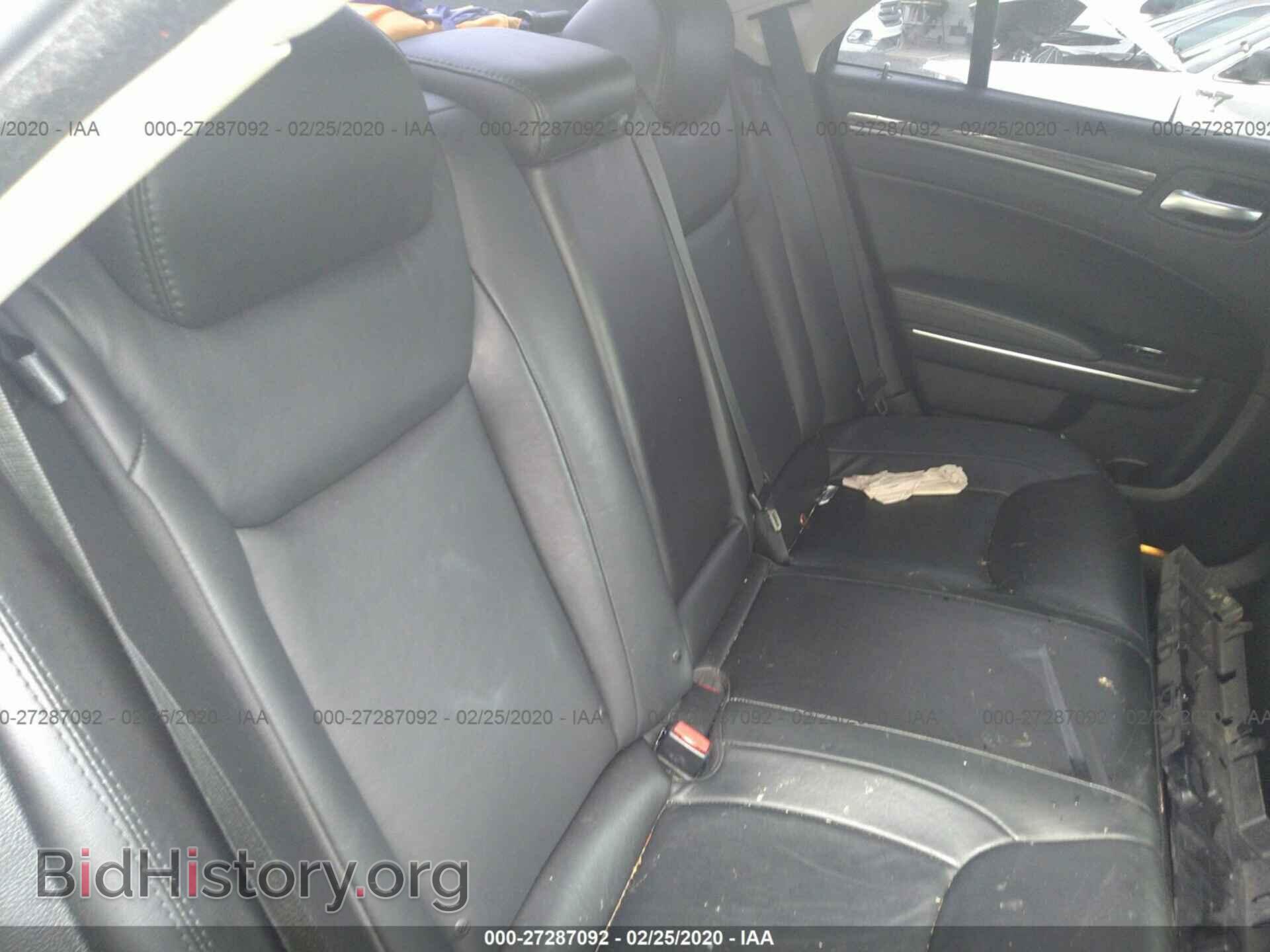 2016 CHRYSLER 300 - VIN: 2C3CCAAG0GH194531 - Фото 8