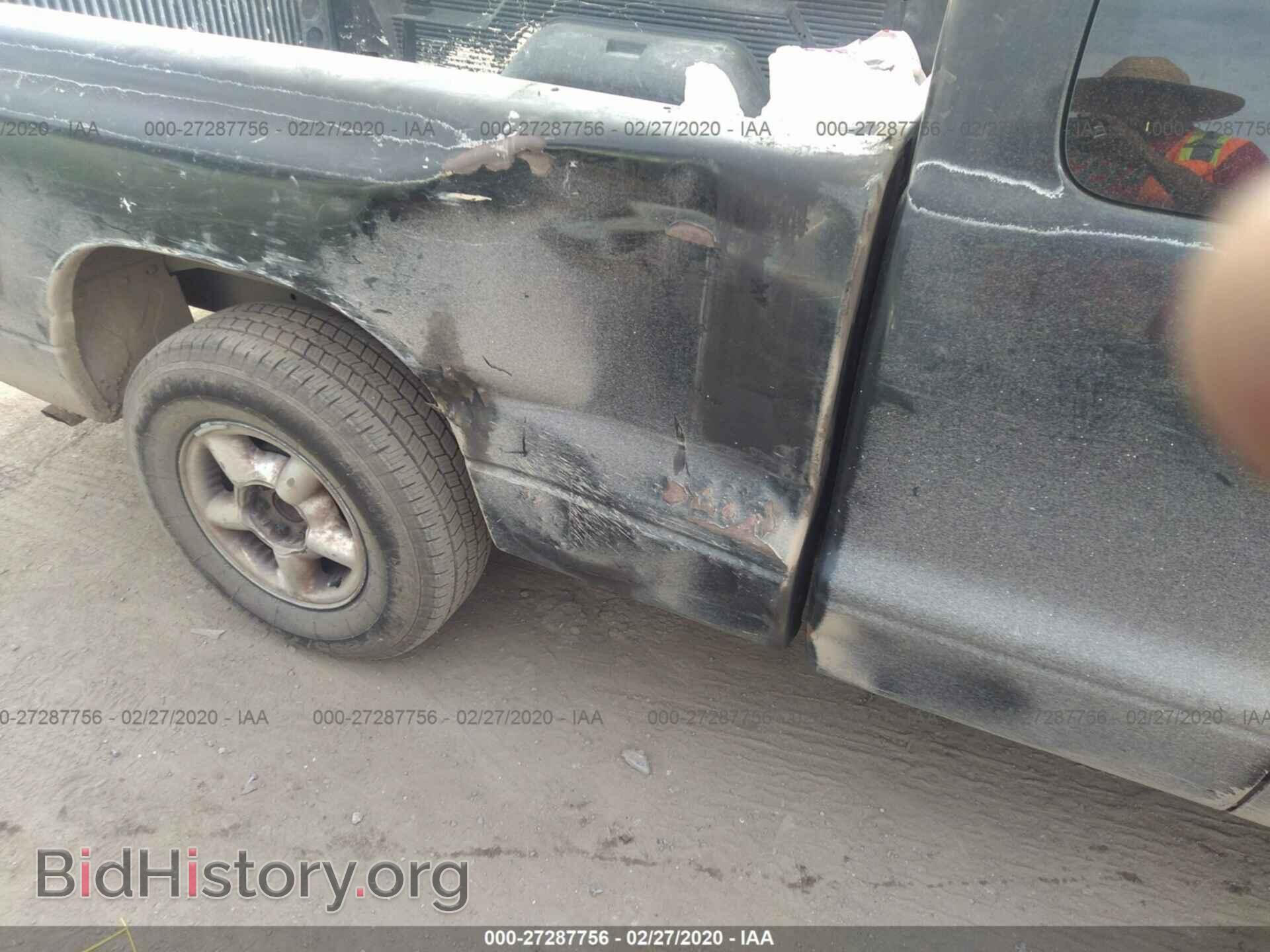 2000 DODGE DAKOTA - VIN: 1B7GL22X7YS553918 - Photo 6