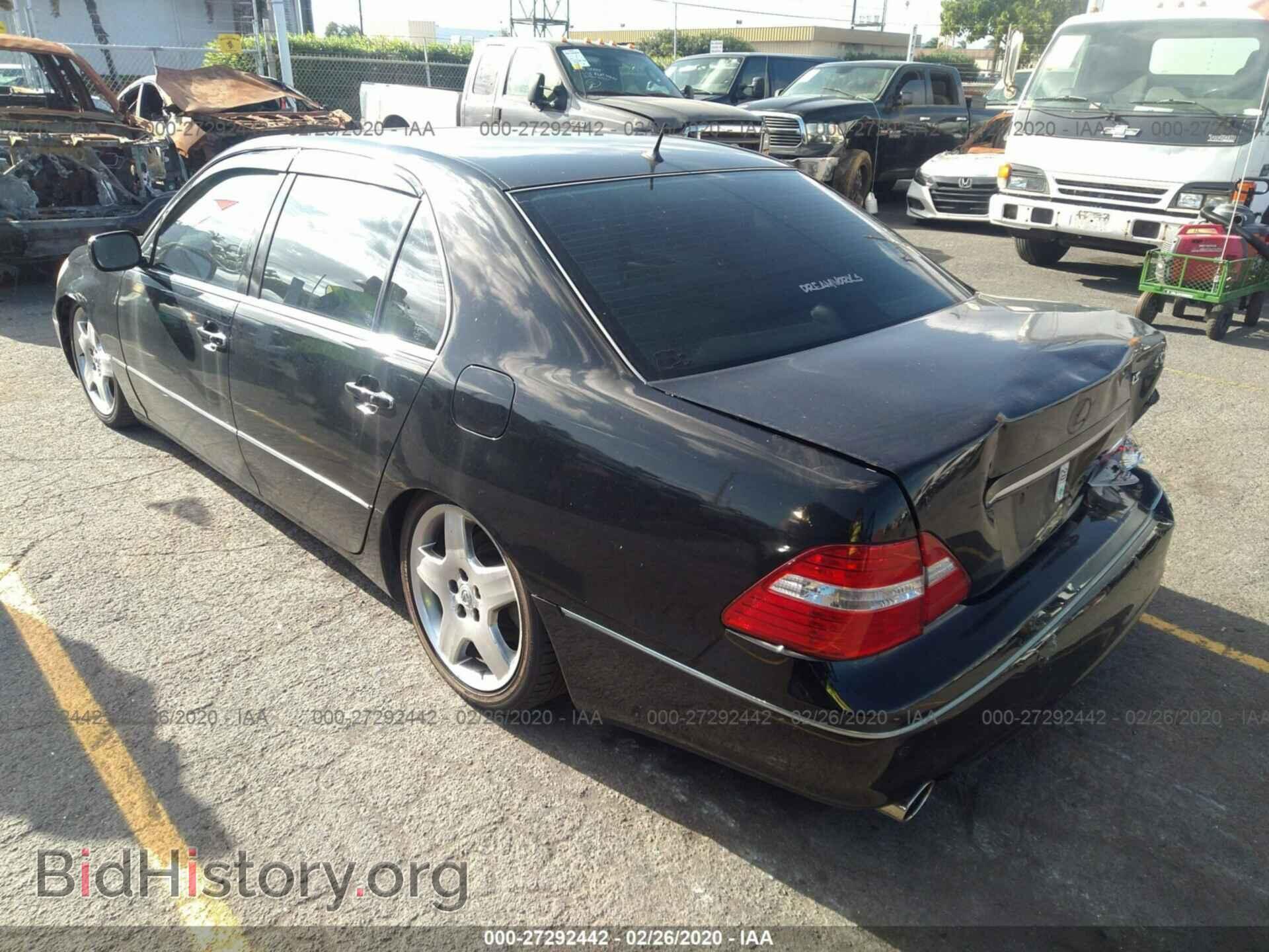 2004 LEXUS LS - VIN: JTHBN36F740137688 - Фото 3