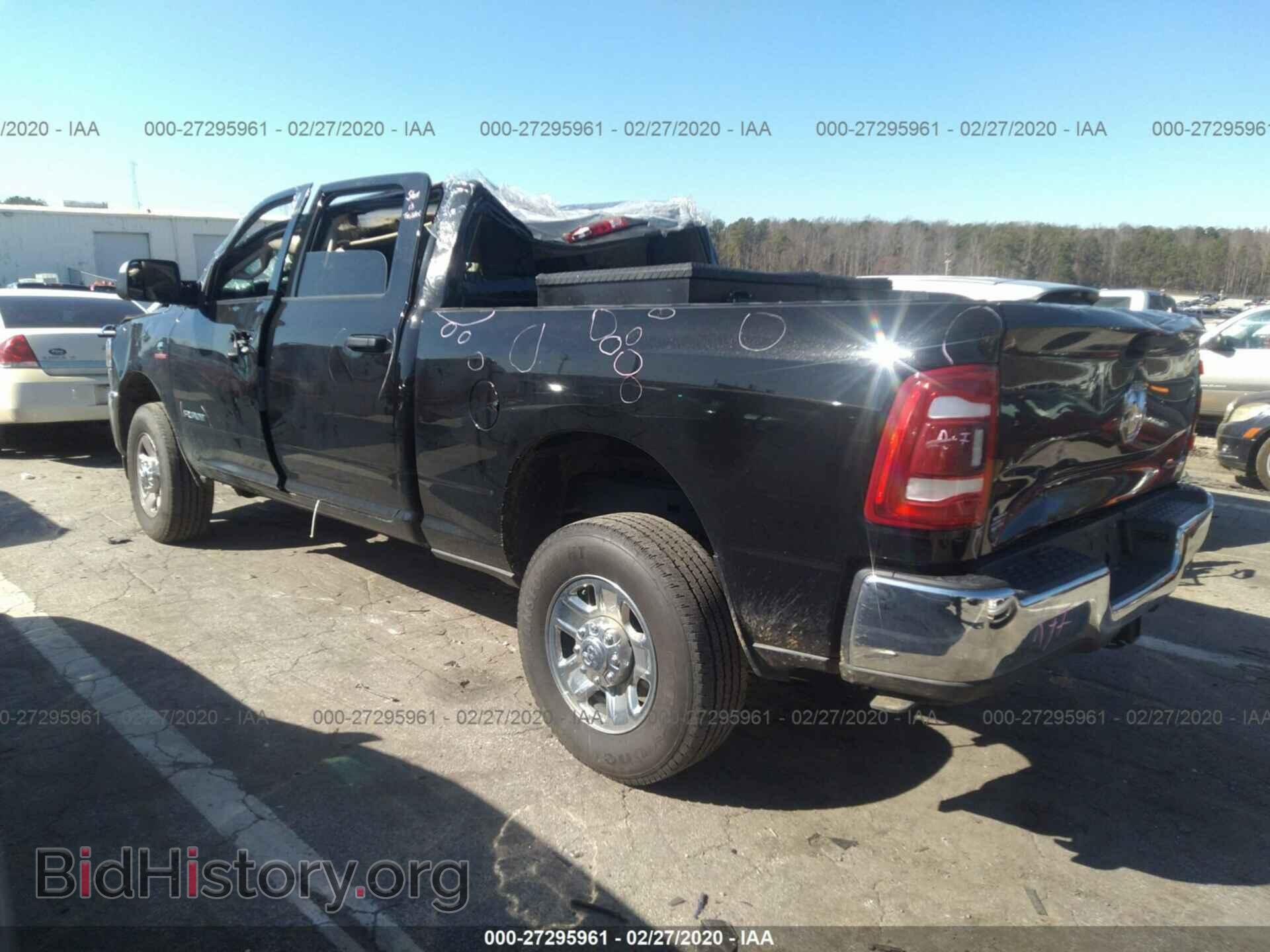 2019 RAM 2500 - VIN: 3C6UR5CLXKG587680 - Фото 3
