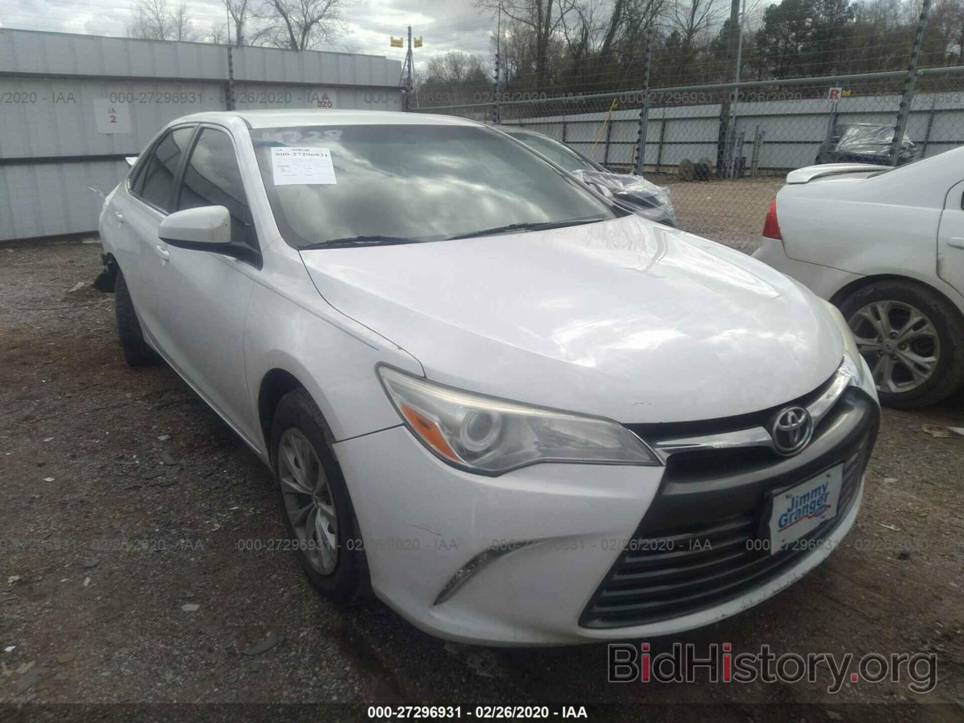 Photo 4T4BF1FK1FR466979 - TOYOTA CAMRY 2015