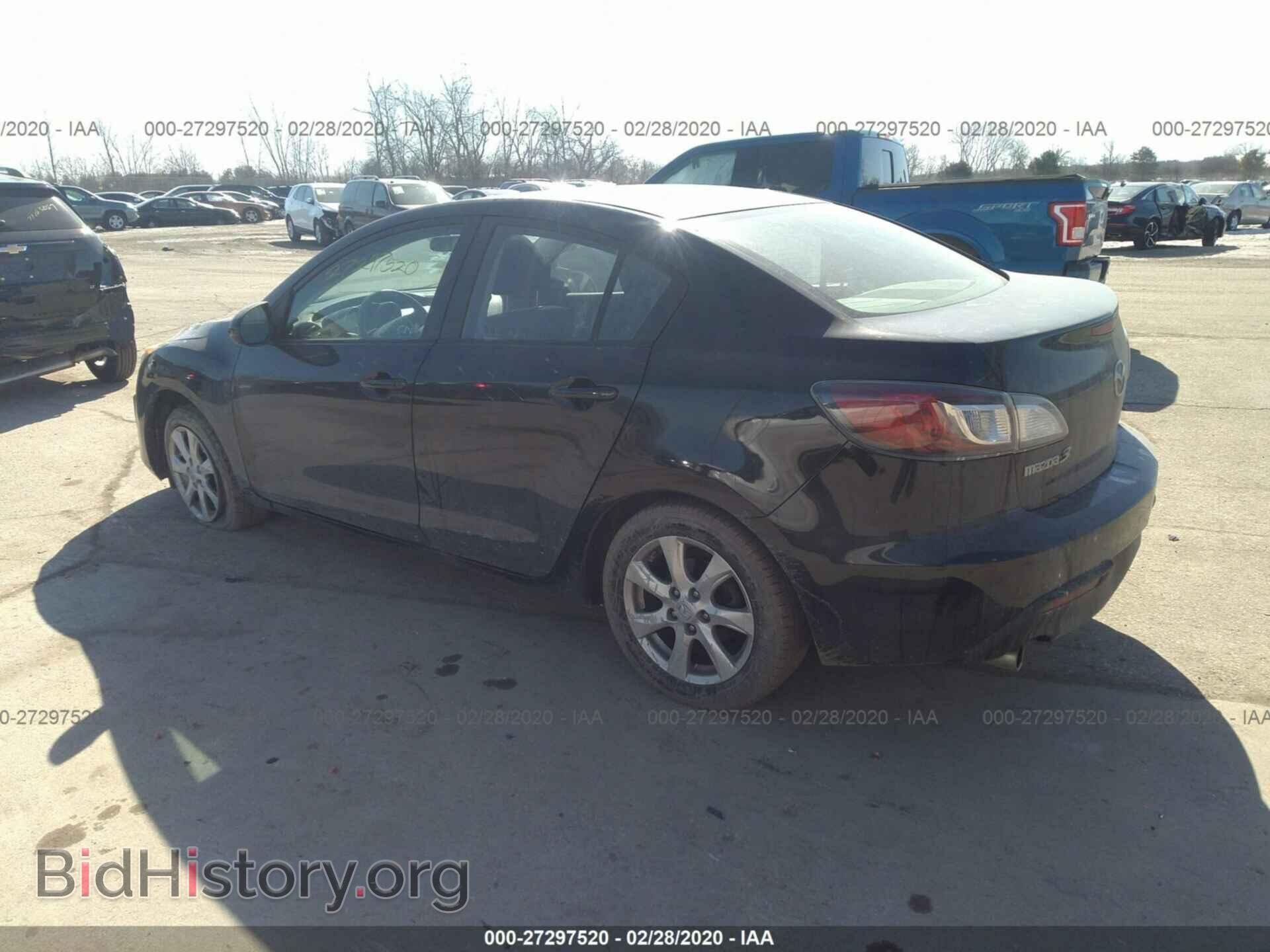 2011 MAZDA 3 - VIN: JM1BL1VF2B1384556 - Фото 3