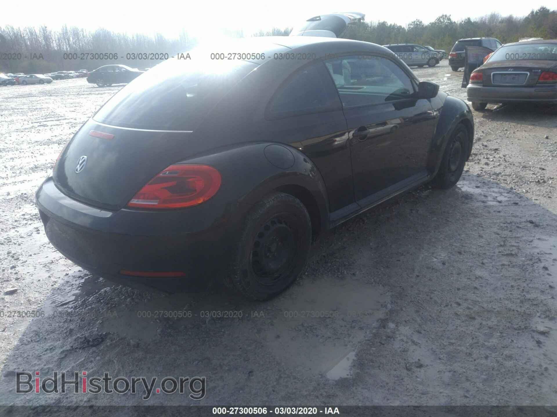2012 VOLKSWAGEN BEETLE - VIN: 3VWFP7AT9CM652167 - Фото 4