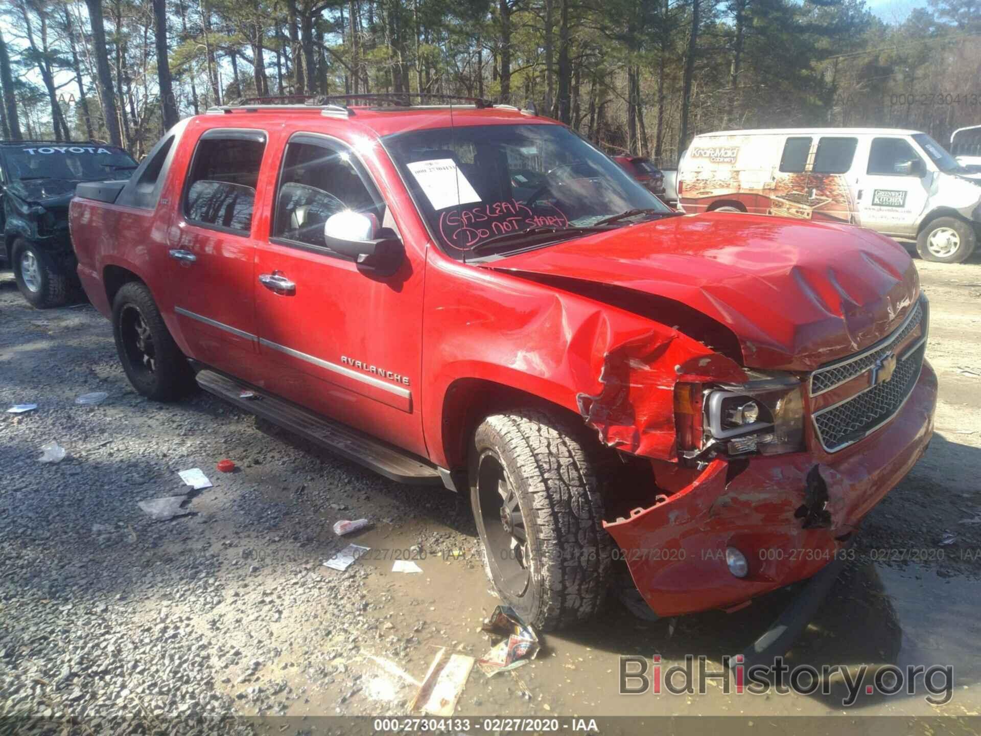 Photo 3GNVKGE20AG204515 - CHEVROLET AVALANCHE 2010