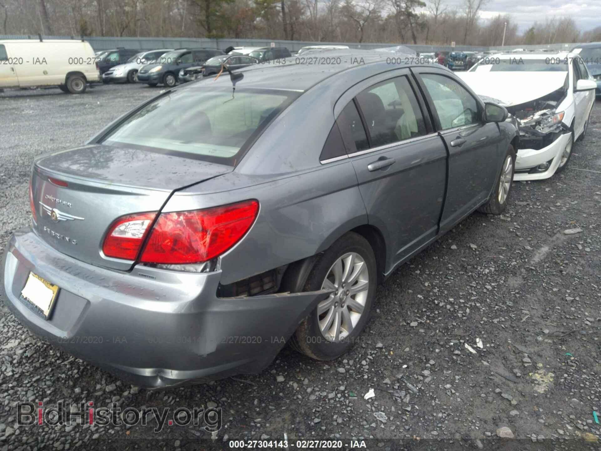 2010 CHRYSLER SEBRING - VIN: 1C3CC5FB0AN166716 - Фото 4