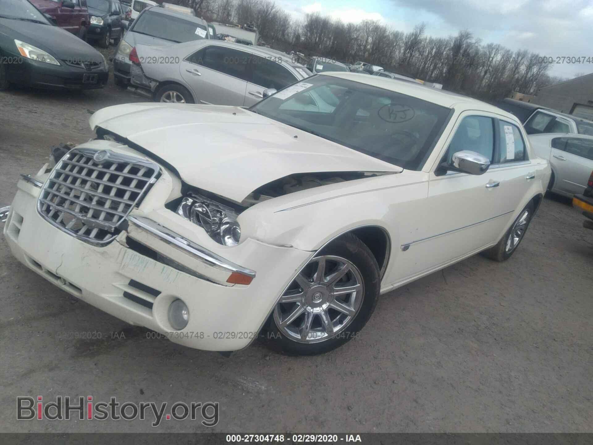 2005 CHRYSLER 300C - VIN: 2C3AA63H25H522707 - Фото 2