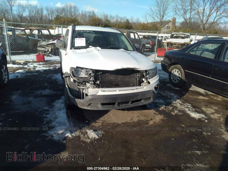 2014 Jeep COMPASS (VIN 1C4NJDBB8ED828399) — photo 6 of 11