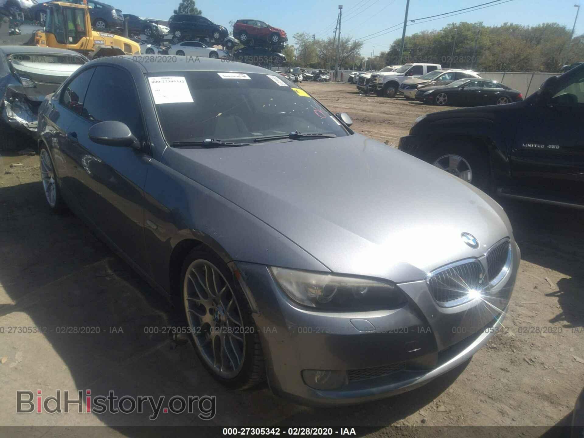 Photo WBAWB73599P046285 - BMW 335 2009
