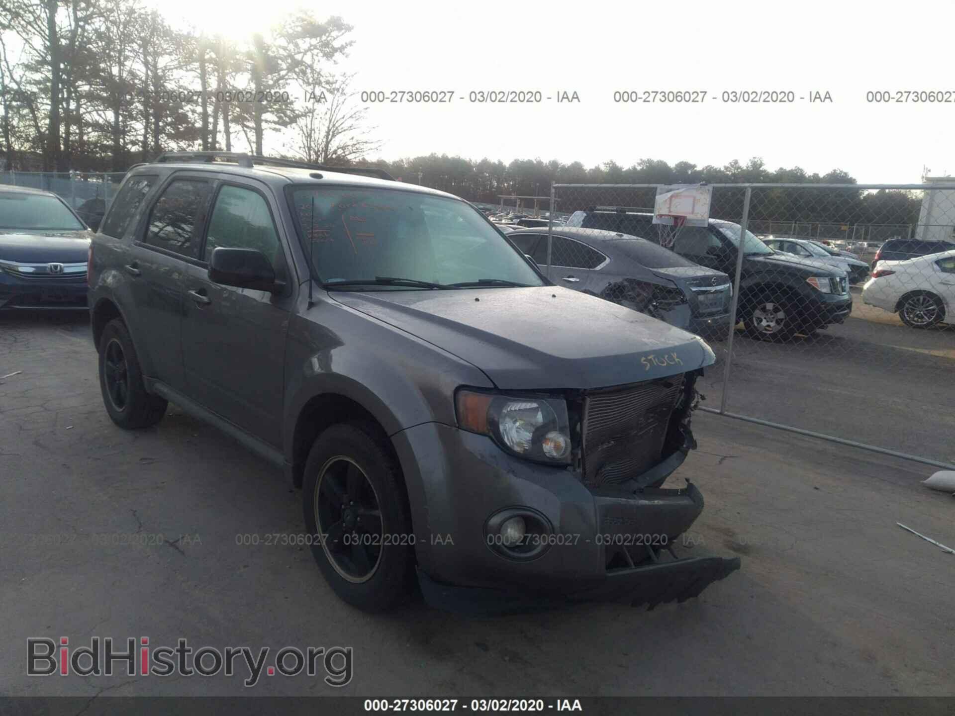 Фотография 1FMCU0D78BKA03014 - FORD ESCAPE 2011