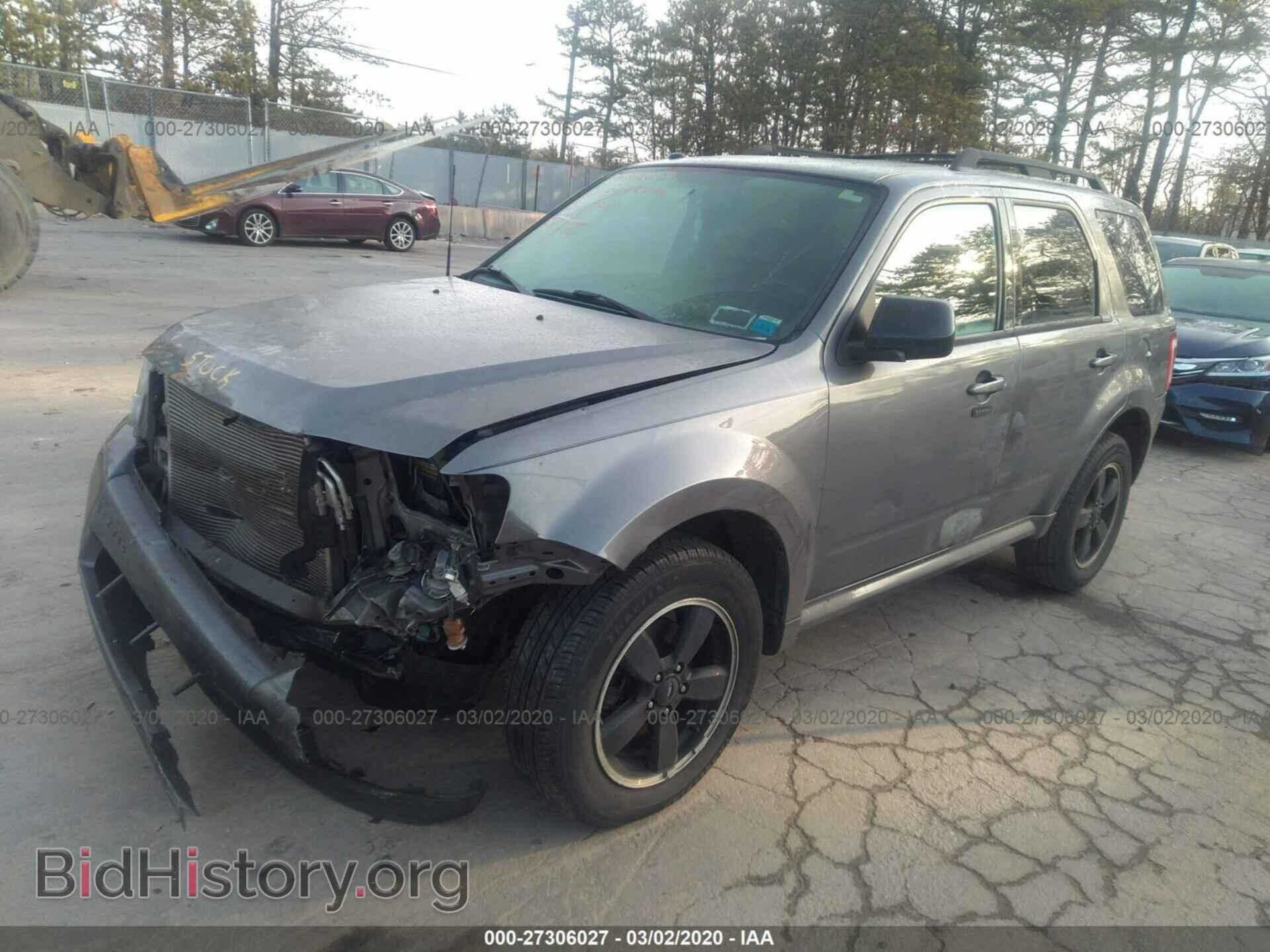 2011 FORD ESCAPE - VIN: 1FMCU0D78BKA03014 - Фото 2
