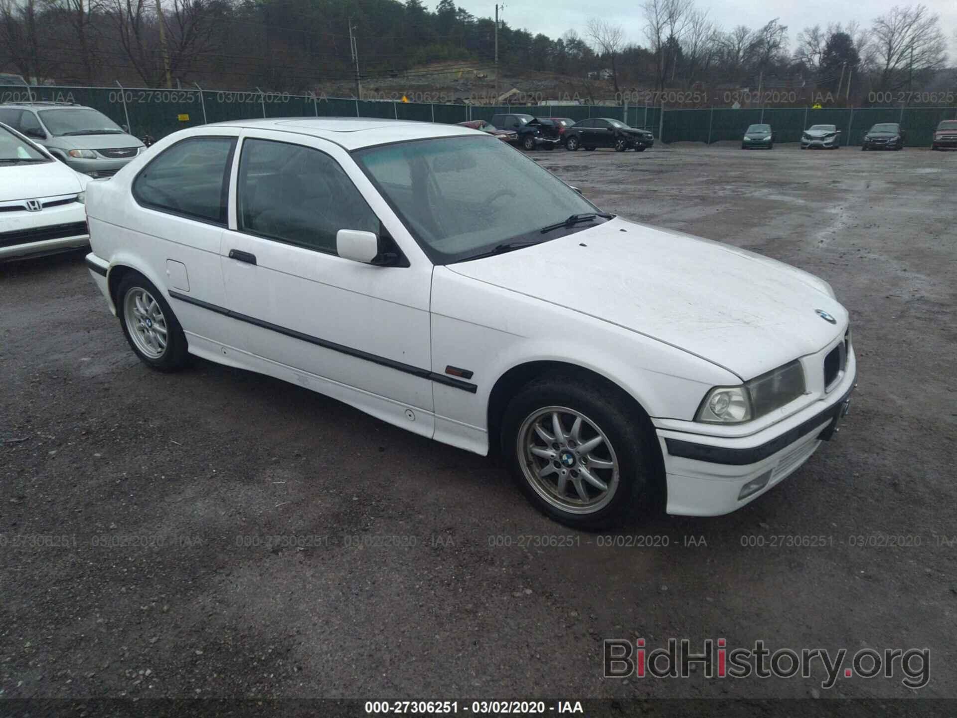 Photo WBACG5321SAM51161 - BMW 318 1995