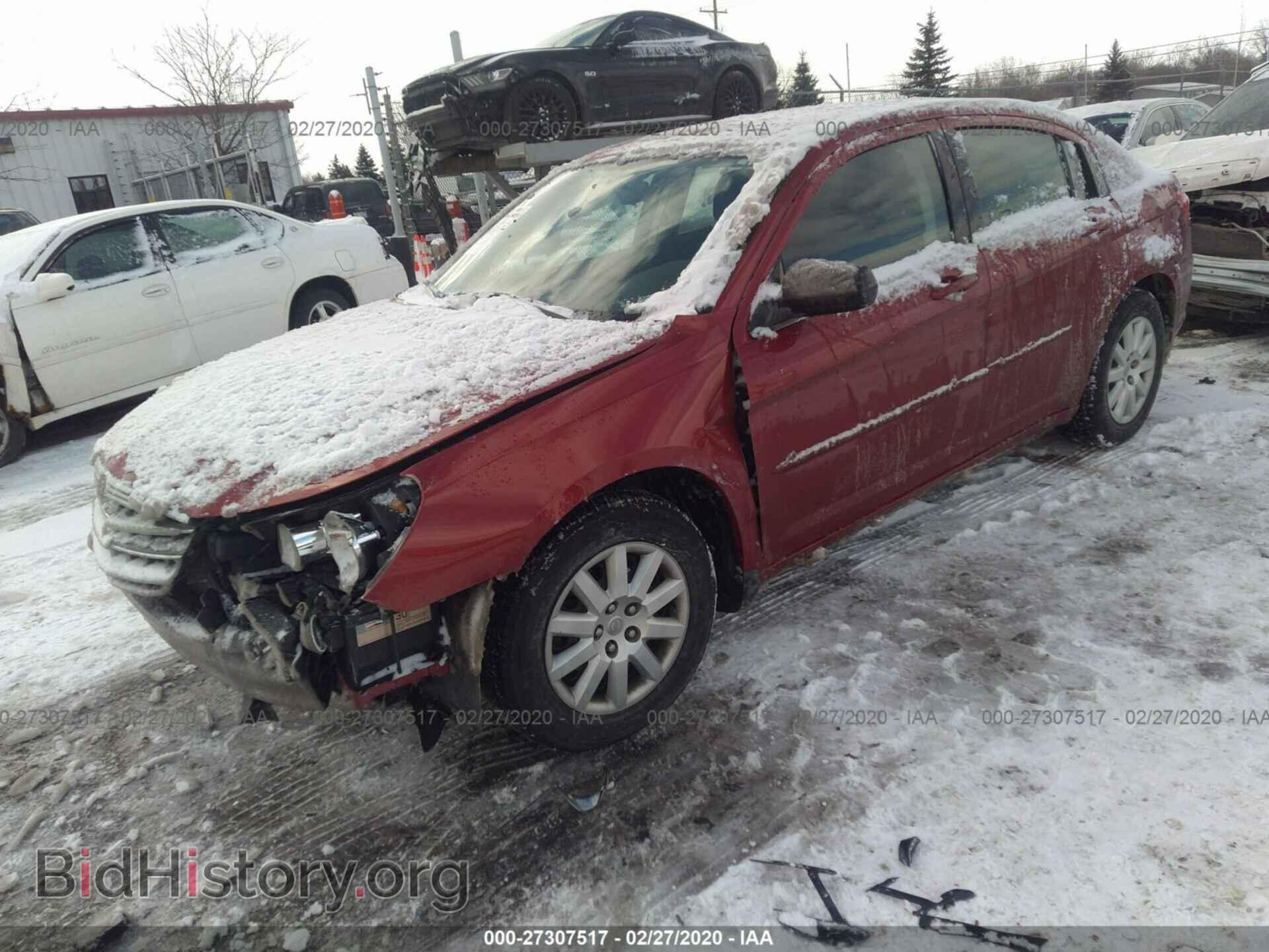2010 CHRYSLER SEBRING - VIN: 1C3CC4FB6AN153740 - Фото 2