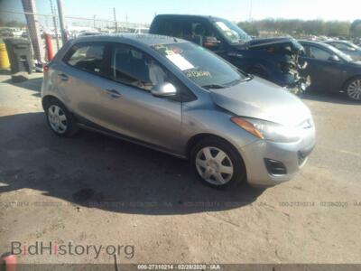 2011 Mazda MAZDA2, серебристый — VIN JM1DE1HY4B0119496, IAAI