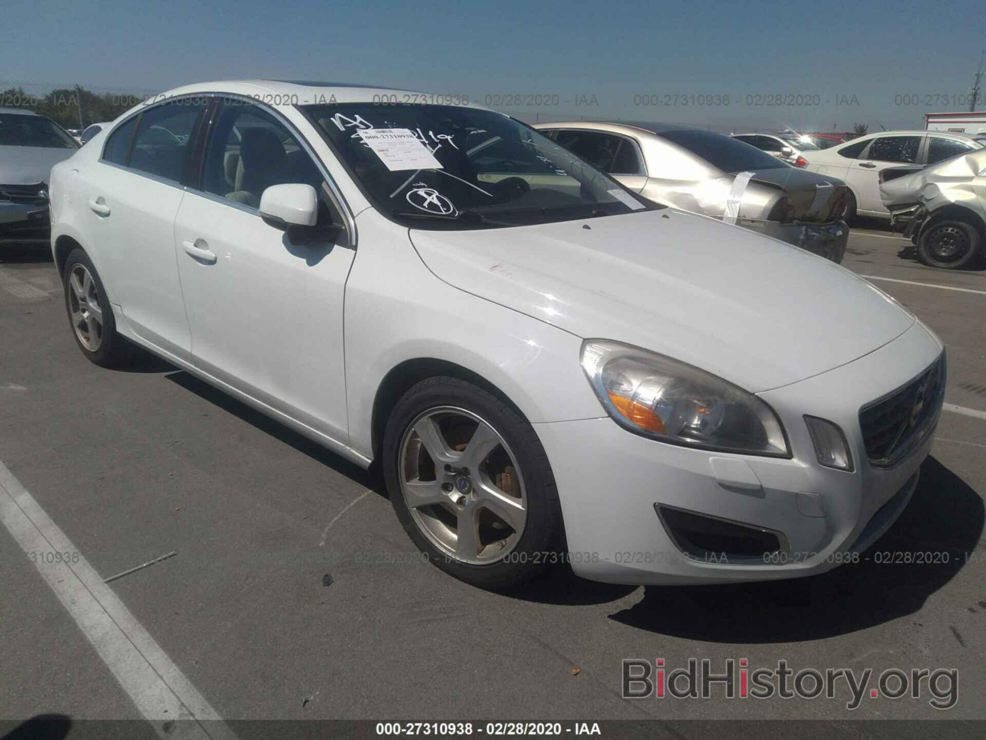 Photo YV1612FS4D2196797 - VOLVO S60 2013