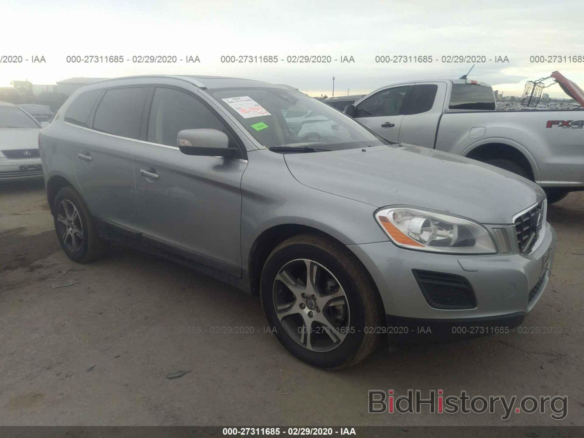 Photo YV4902DZ5D2462296 - VOLVO XC60 2013