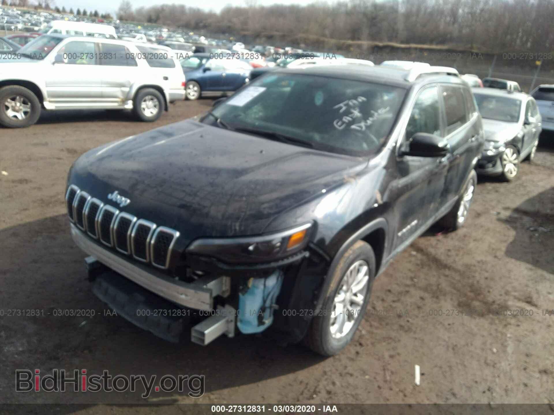 2019 JEEP CHEROKEE - VIN: 1C4PJLCB5KD366686 - Photo 2