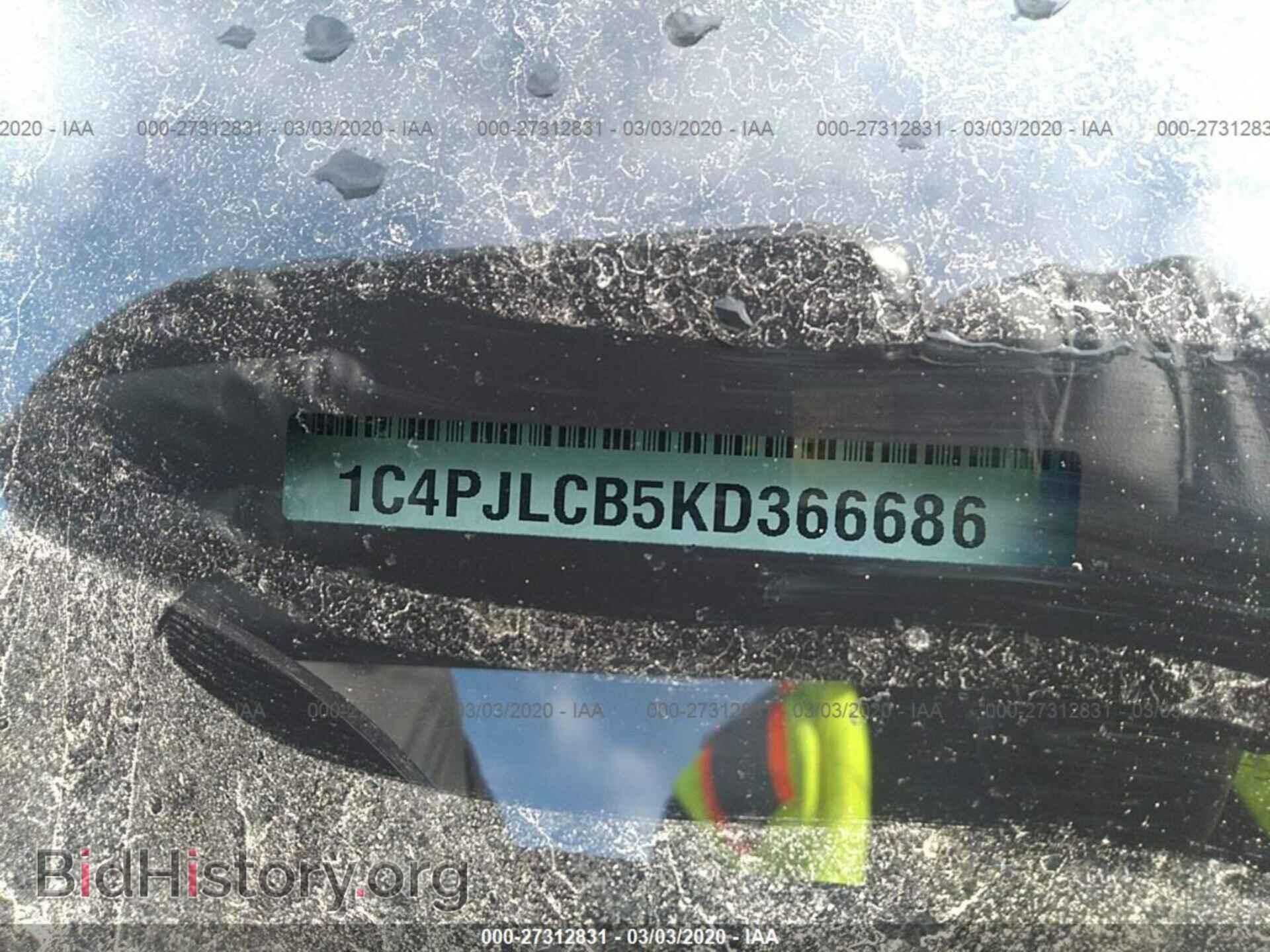 2019 JEEP CHEROKEE - VIN: 1C4PJLCB5KD366686 - Photo 9