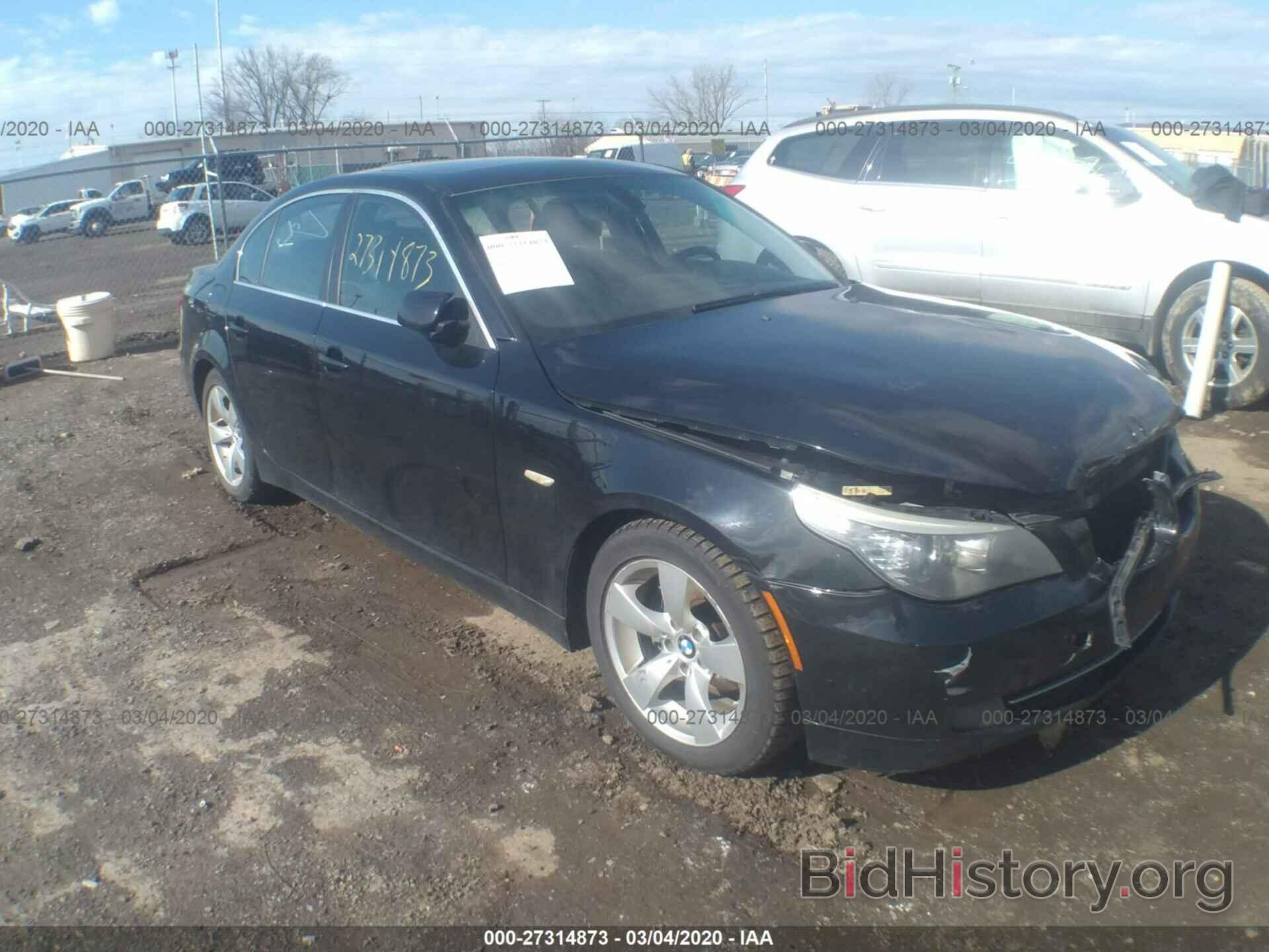 Photo WBANU53588C111000 - BMW 528 2008