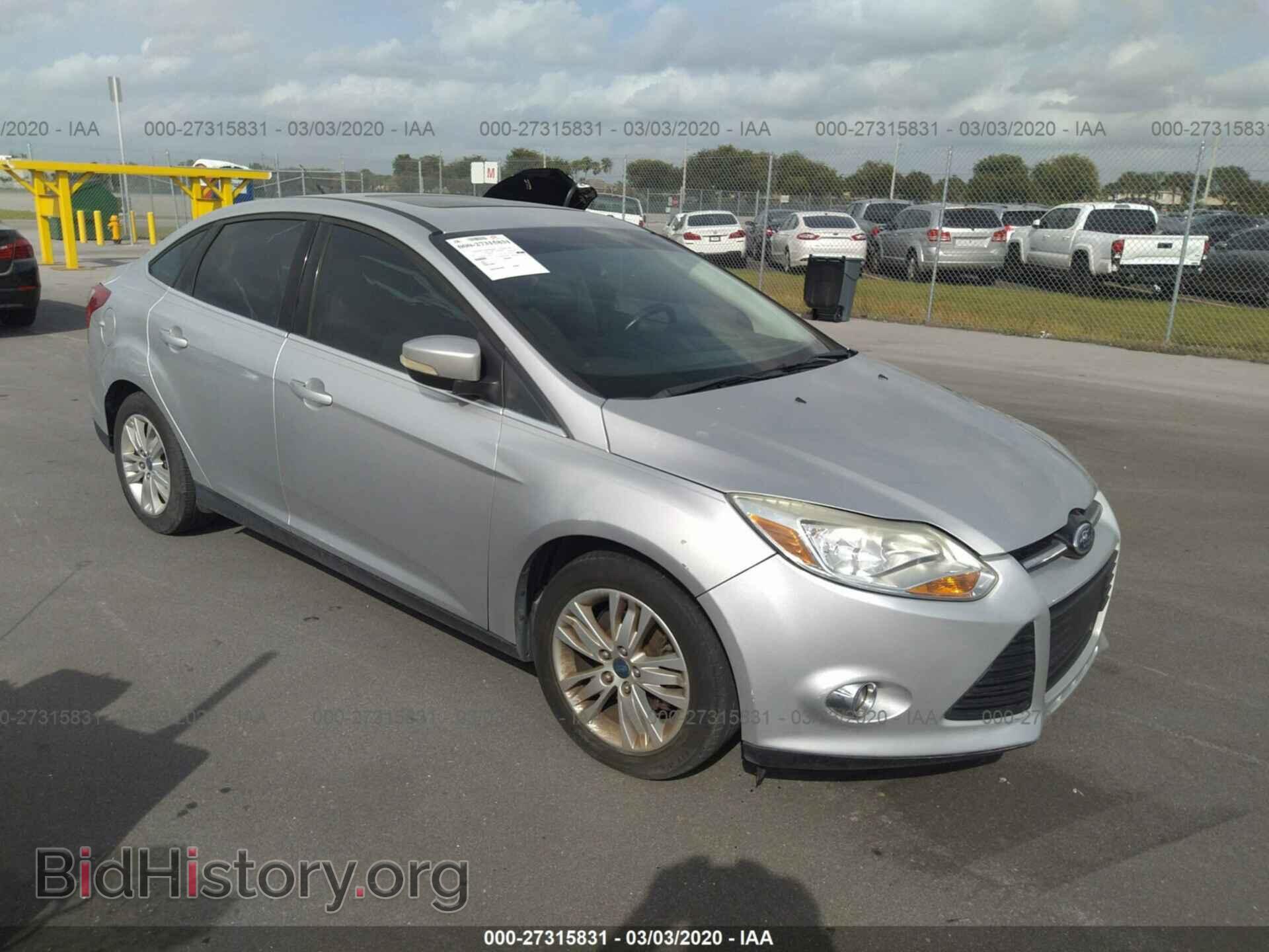 Photo 1FAHP3H22CL200523 - FORD FOCUS 2012