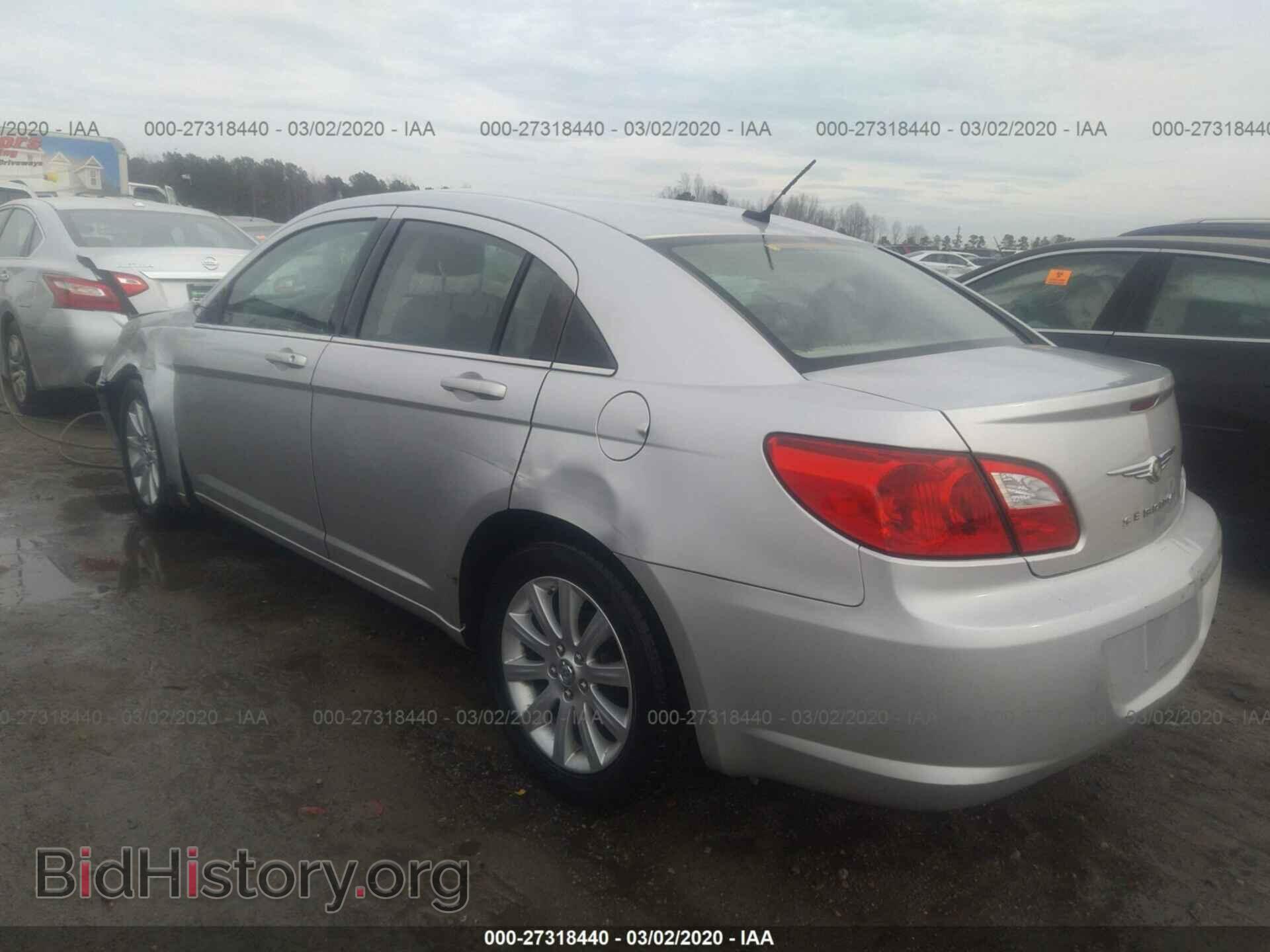 2010 CHRYSLER SEBRING - VIN: 1C3CC5FB8AN224099 - Фото 3