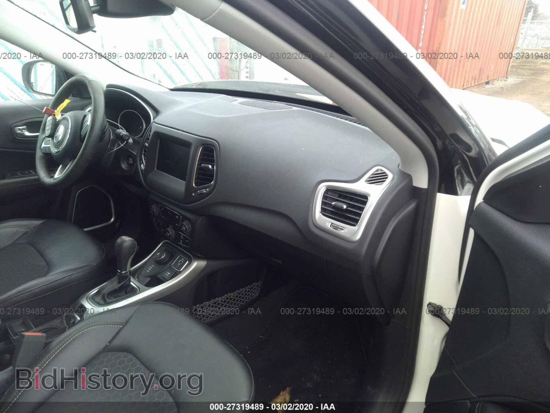 2019 JEEP COMPASS - VIN: 3C4NJDBBXKT645995 - Фото 5