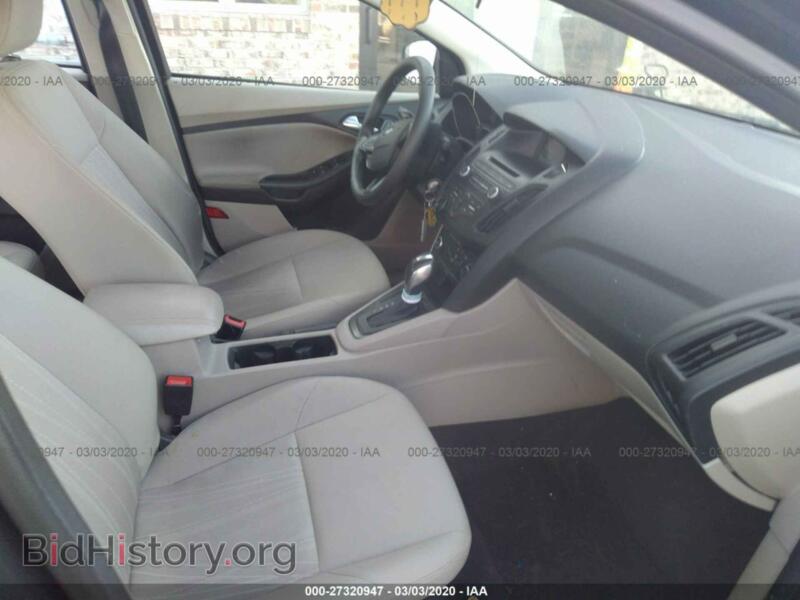 2016 Ford FOCUS (VIN 1FADP3F23GL242948) — photo 5 of 11